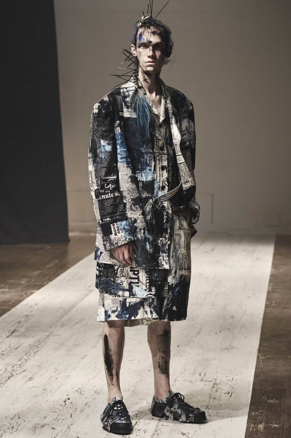 Yohji Yamamoto 22SS Newspaper Shirt — detail
