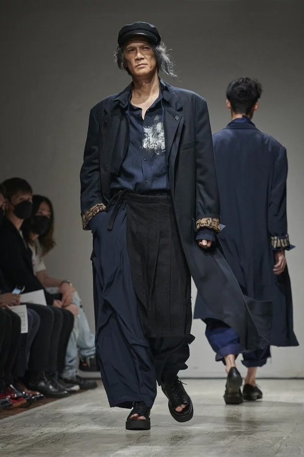Yohji Yamamoto 23SS Silk Double Collar Overcoat — front