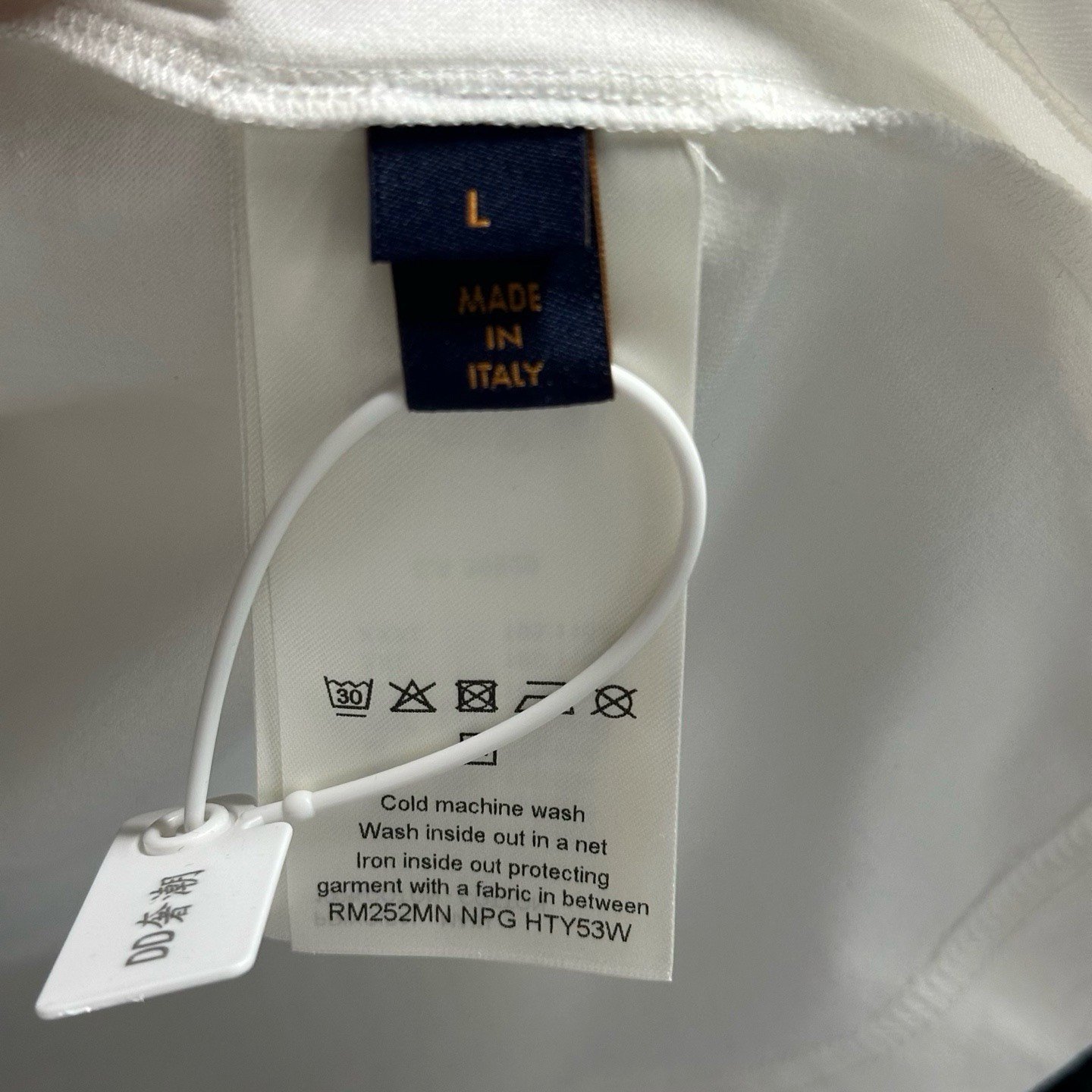 Louis Vuitton FW25 Embossed Logo Long Sleeve L — label