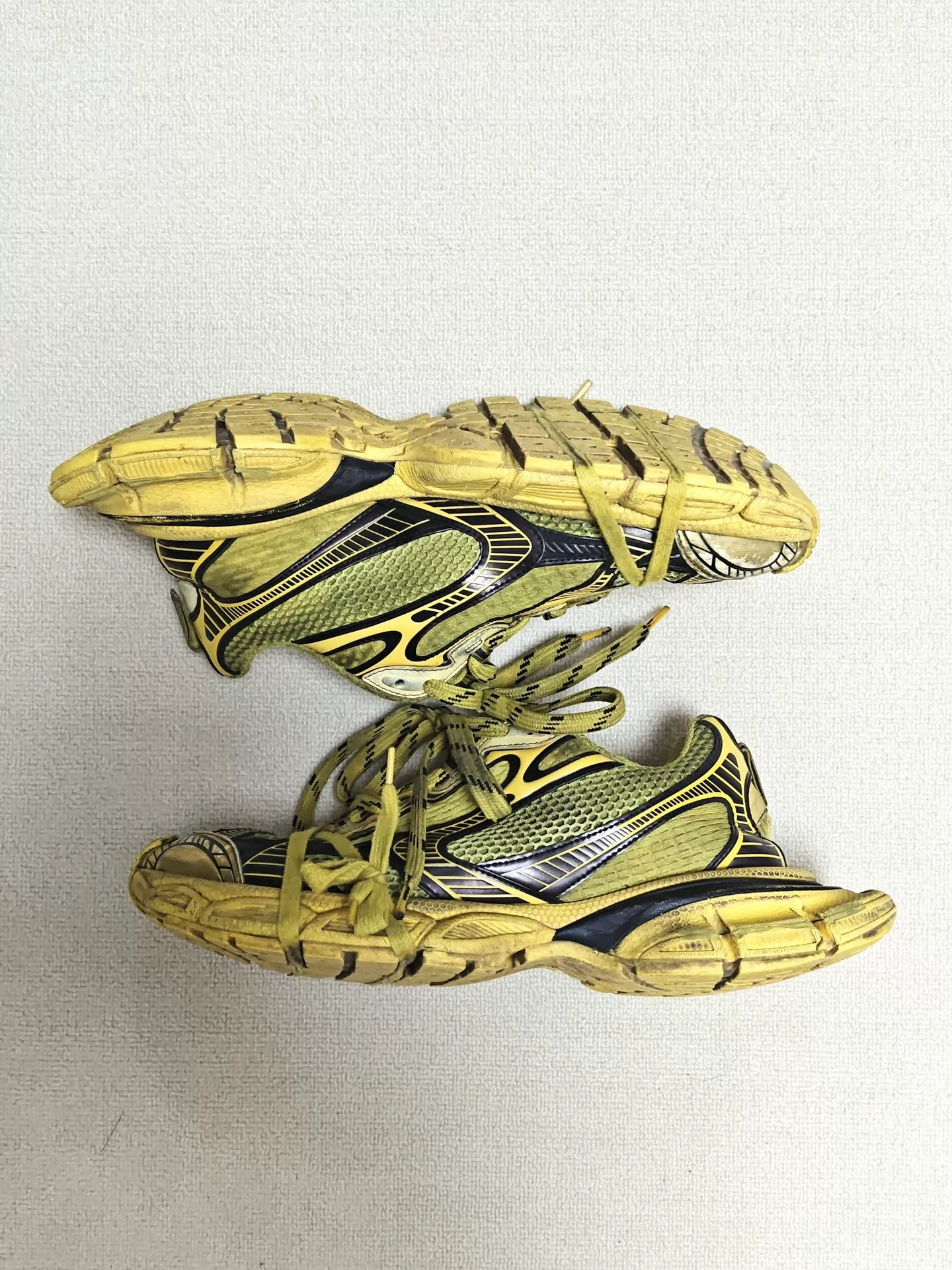 Balenciaga 3XL Low-Top Sneakers — front