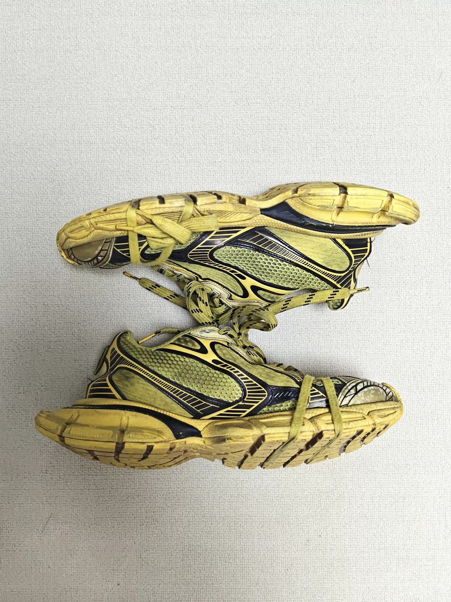 Balenciaga 3XL Low-Top Sneakers — detail