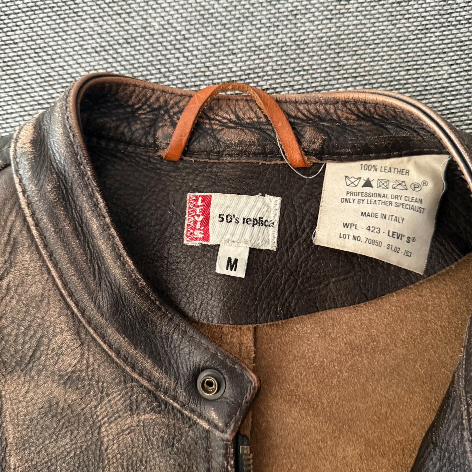 Levi's LVC Distressed Vintage Leather Jacket — detail