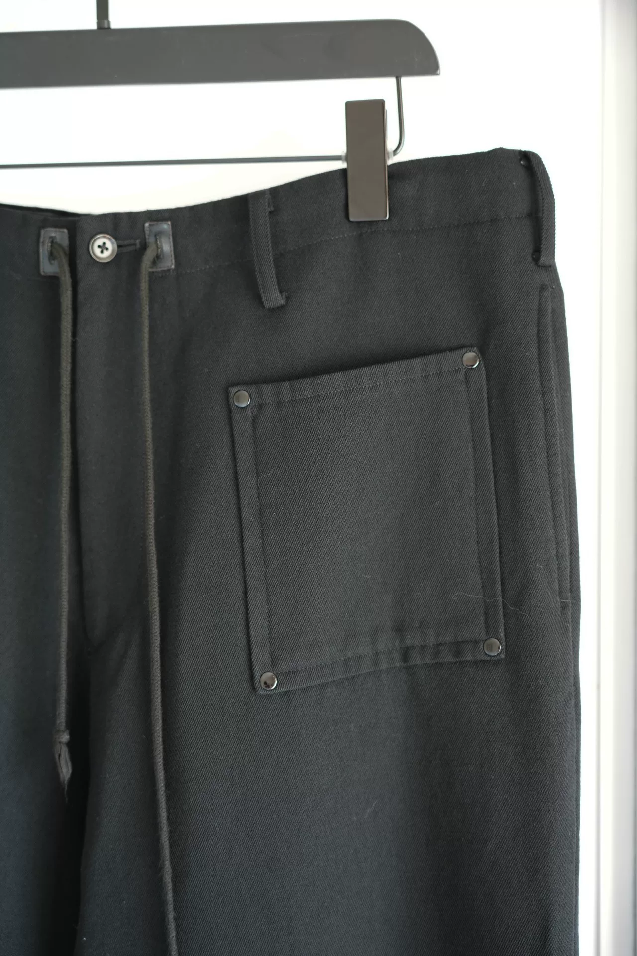 Yohji Yamamoto 05AW Rivet Leather Drawstring Pants — label
