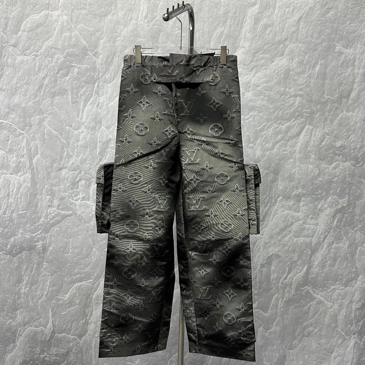 Louis Vuitton 2054 Thermo-Sensitive Cargo Pants