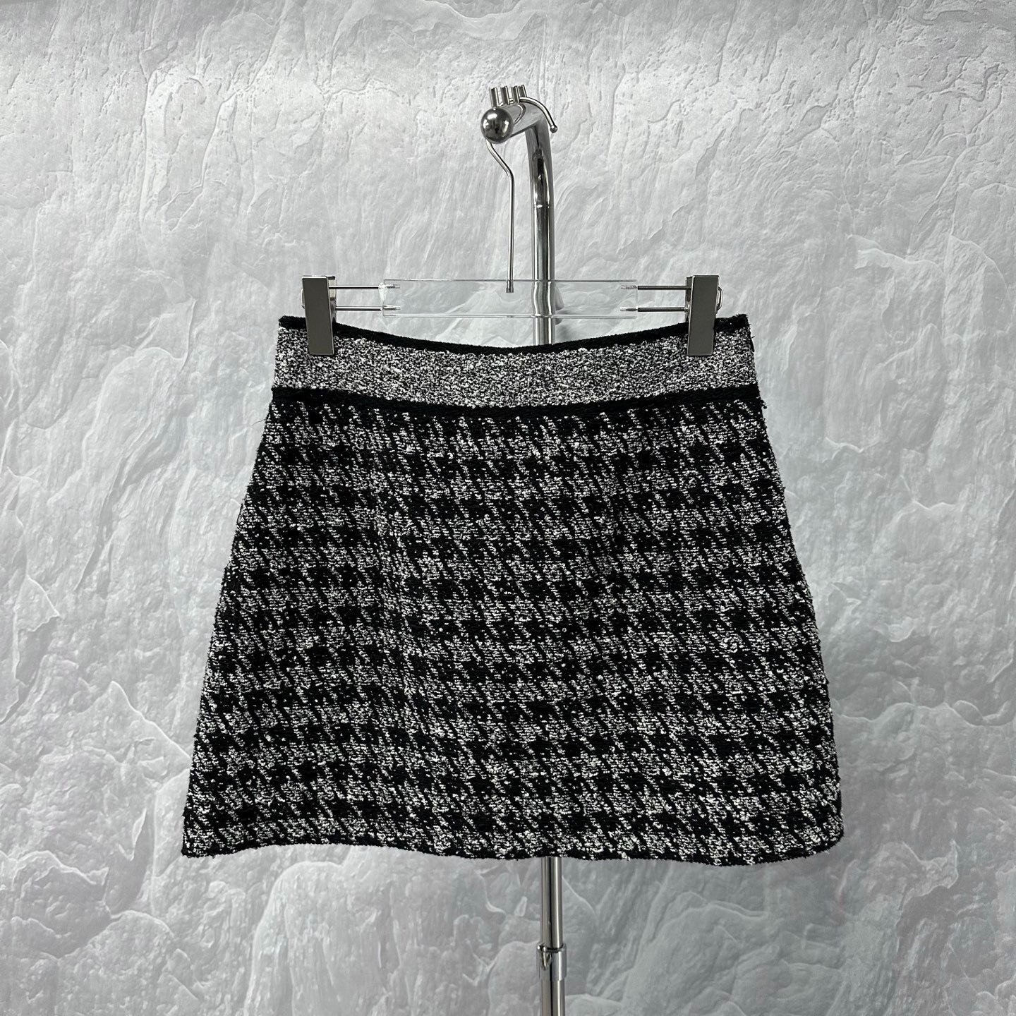 Dior Houndstooth Tweed Knit Skirt — front