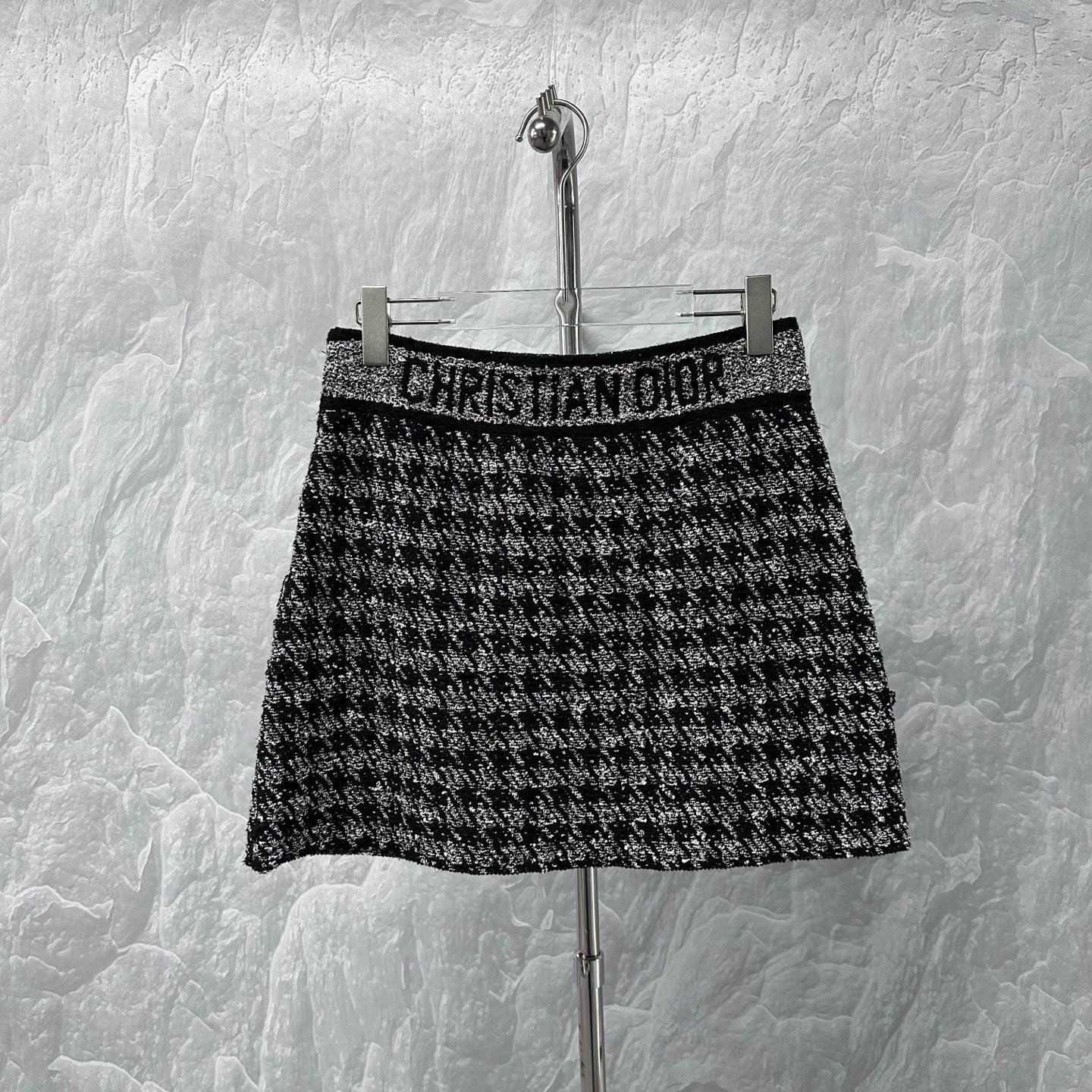 Dior Houndstooth Tweed Knit Skirt — label