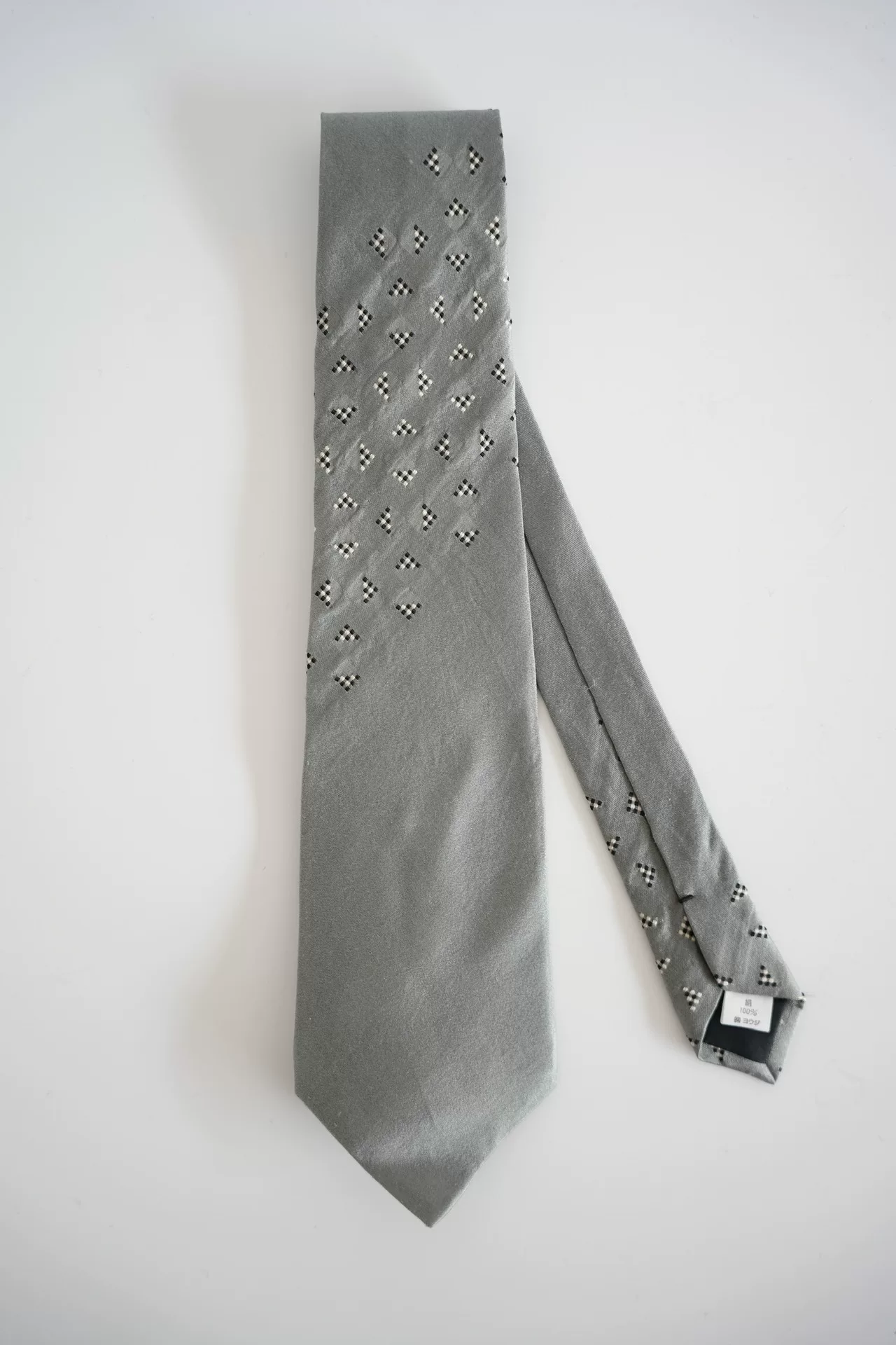 Yohji Yamamoto Gray Diamond Silk Tie