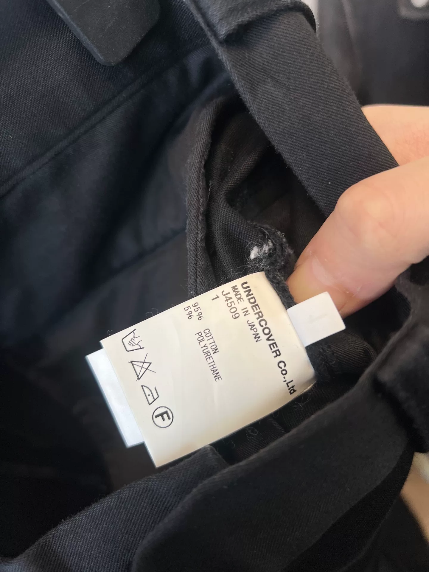 Undercover Straight-Leg Cropped Suit Pants — back