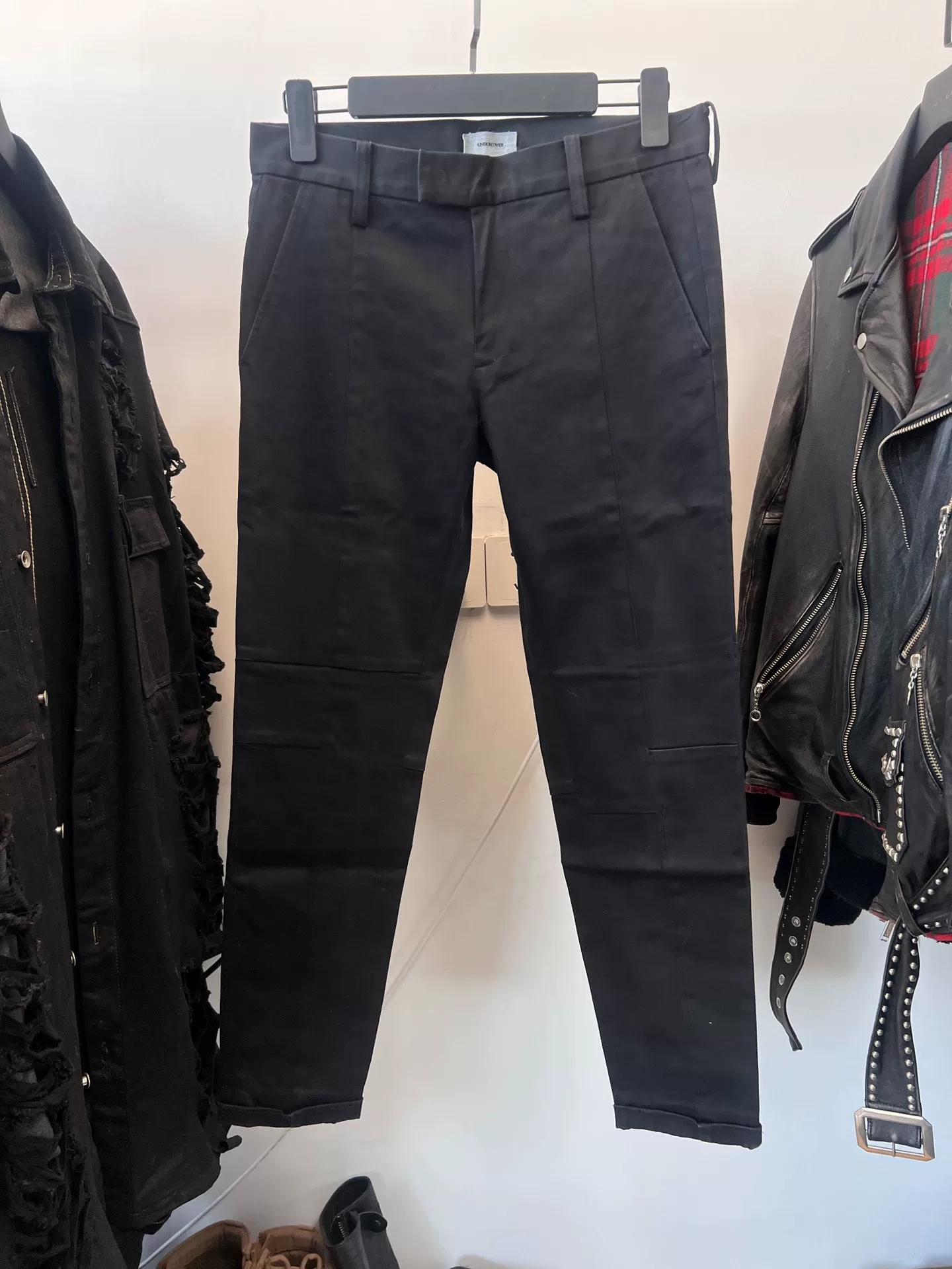 Undercover Straight-Leg Cropped Suit Pants