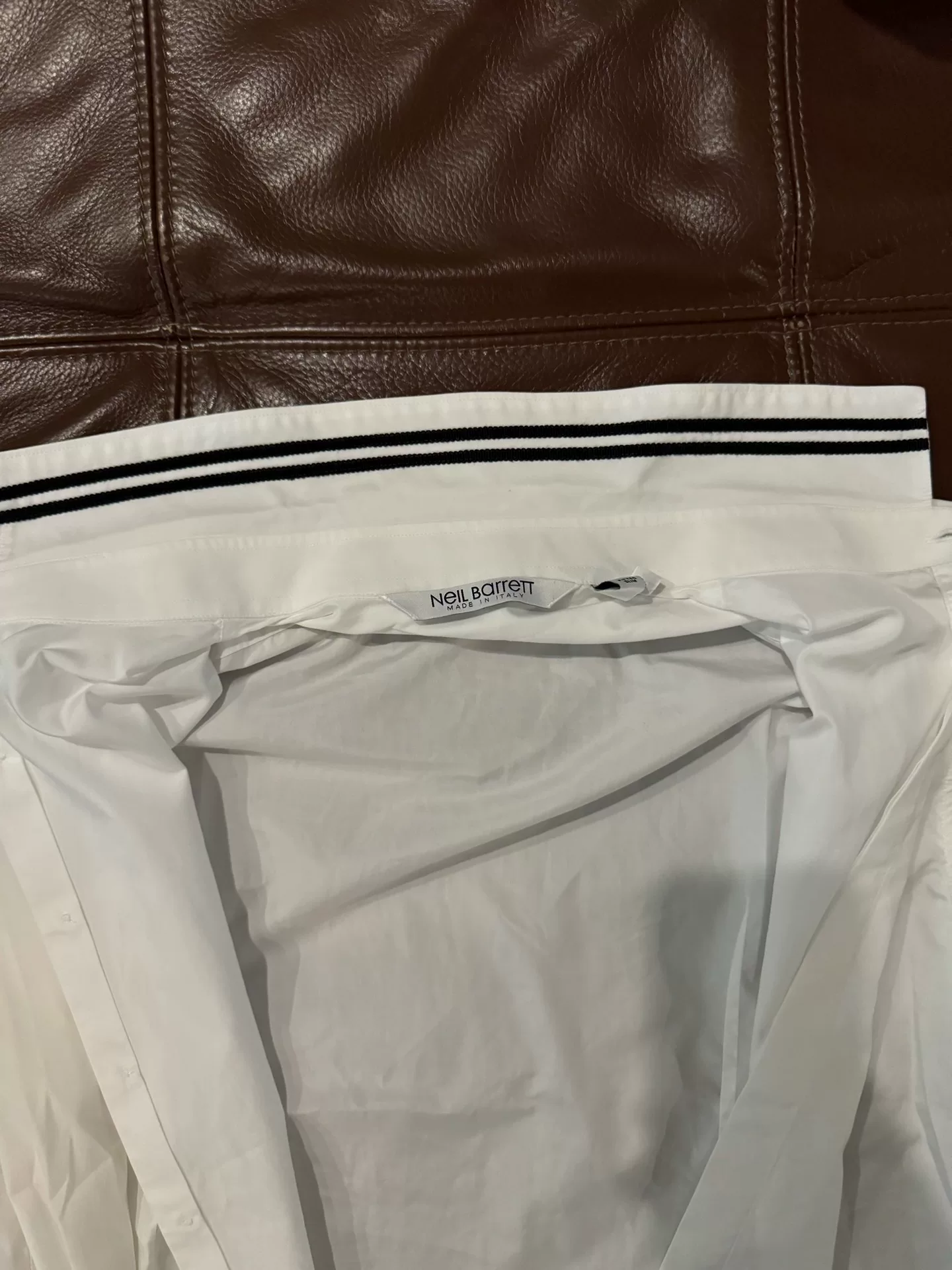 Neil Barrett White Ribbed Collar Shirt — detail