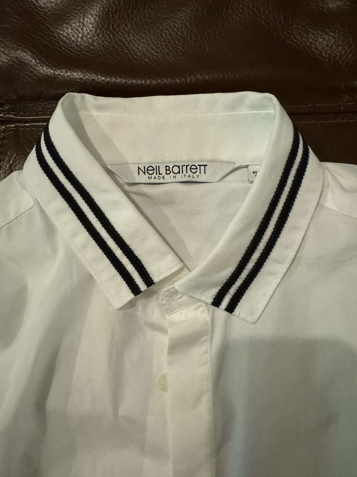 Neil Barrett White Ribbed Collar Shirt — front