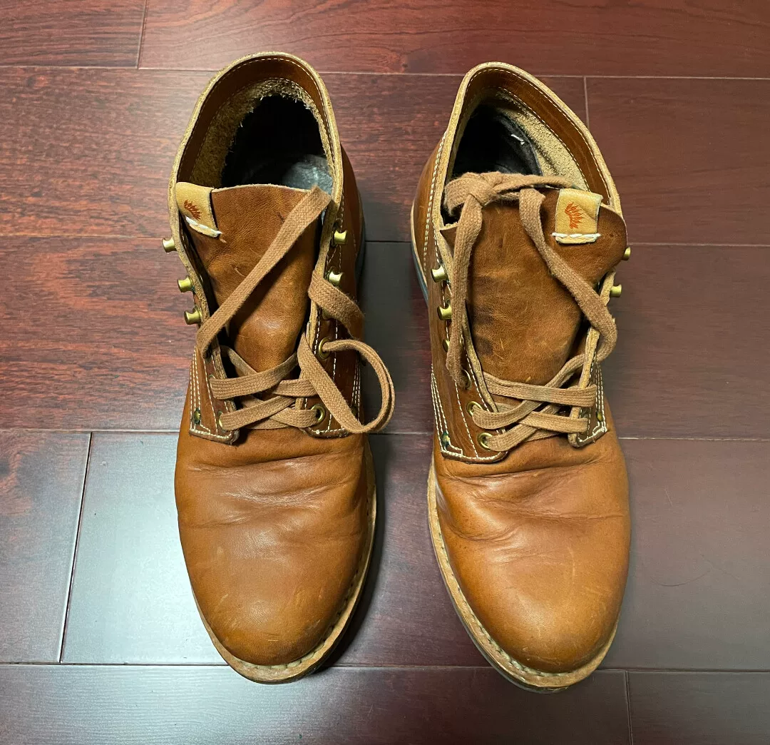 visvim brigadier mid-height lace-up boots — front