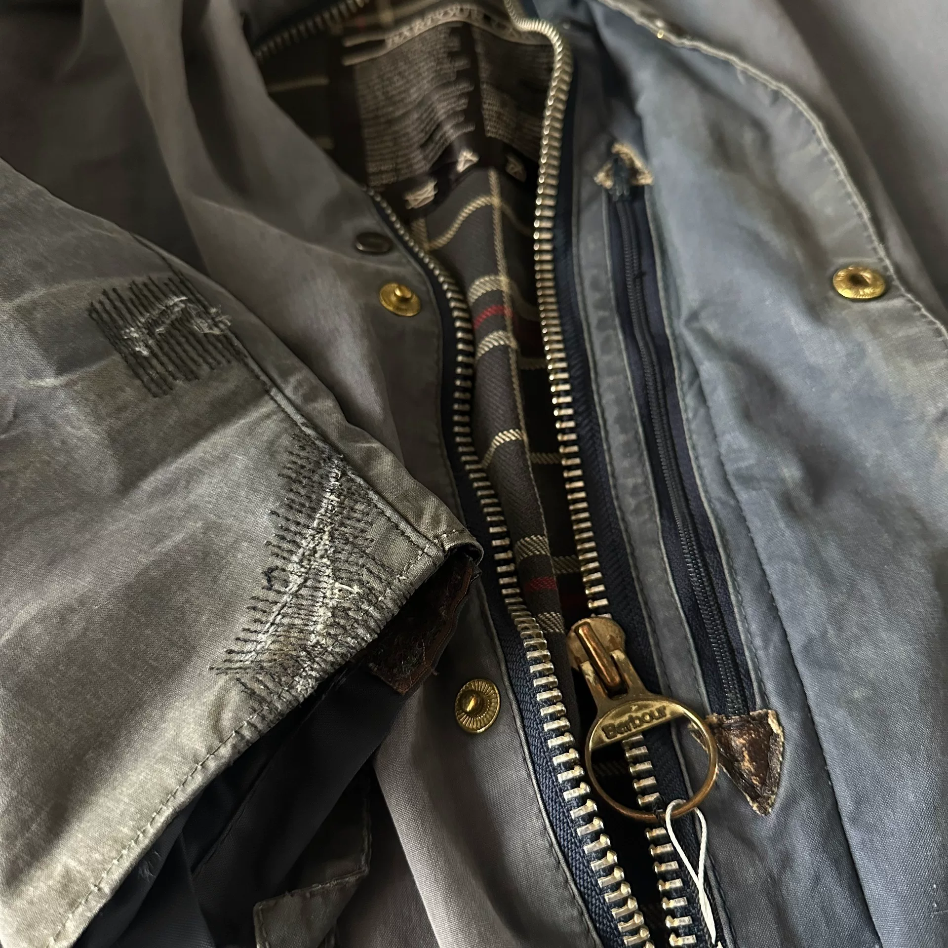 Barbour Beaufort Limited Distressed Wax-Free Jacket — label
