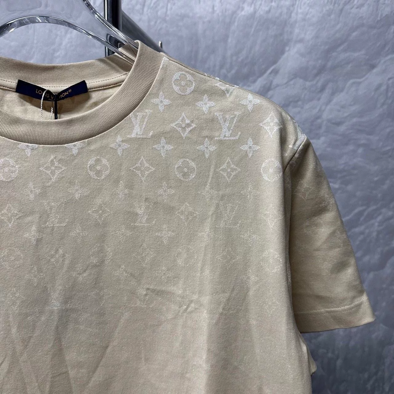 Louis Vuitton SS25 Gradient Monogram Tee — detail