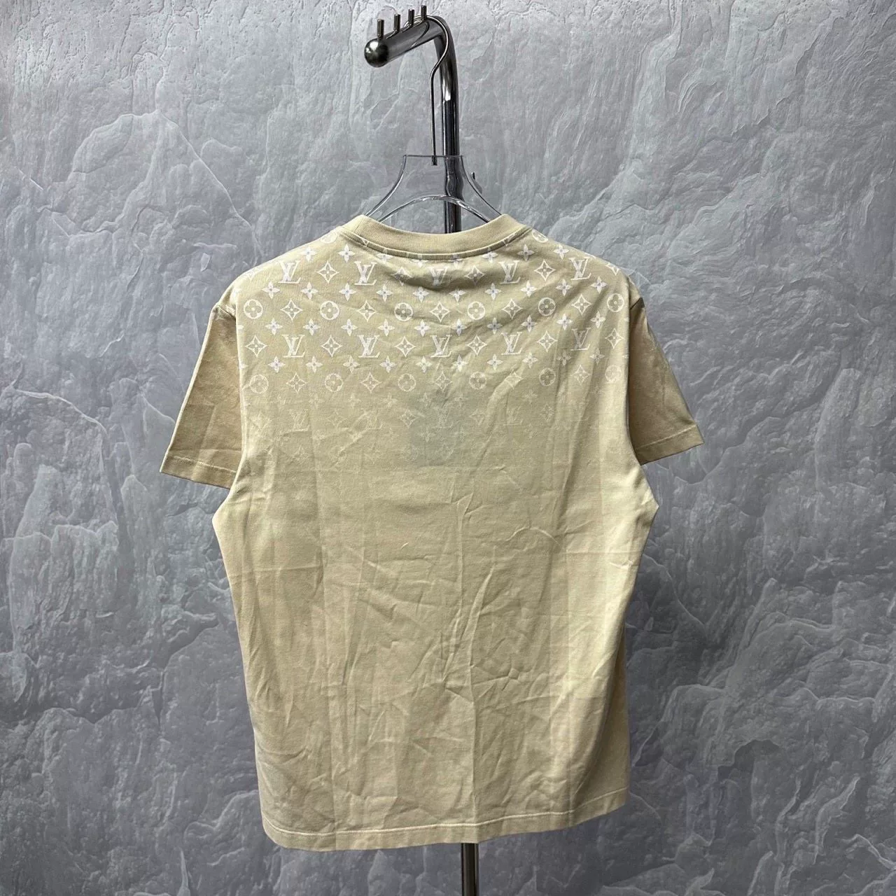 Louis Vuitton SS25 Gradient Monogram Tee