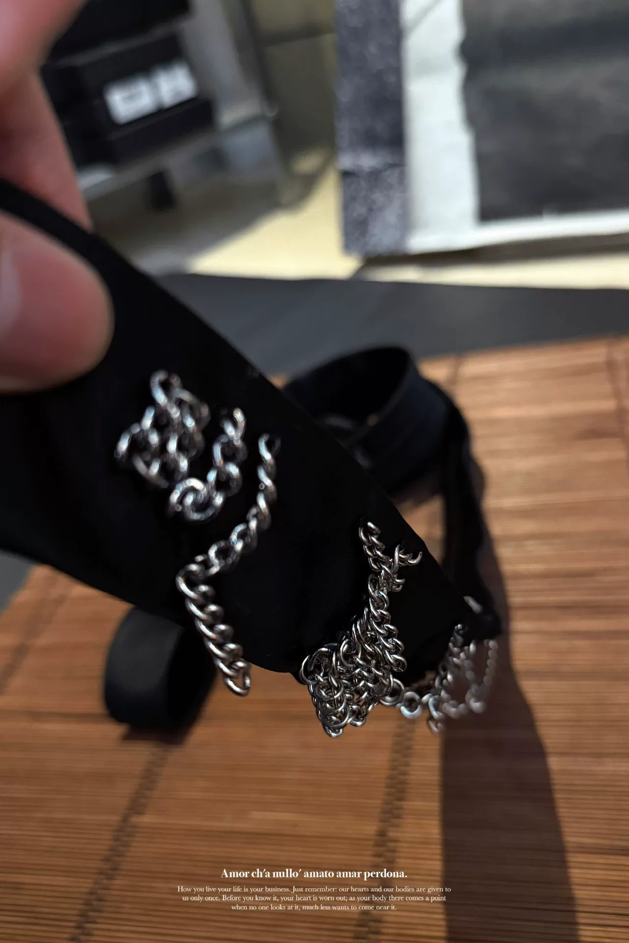 Yohji Yamamoto Silk Chain Flat Tie — detail
