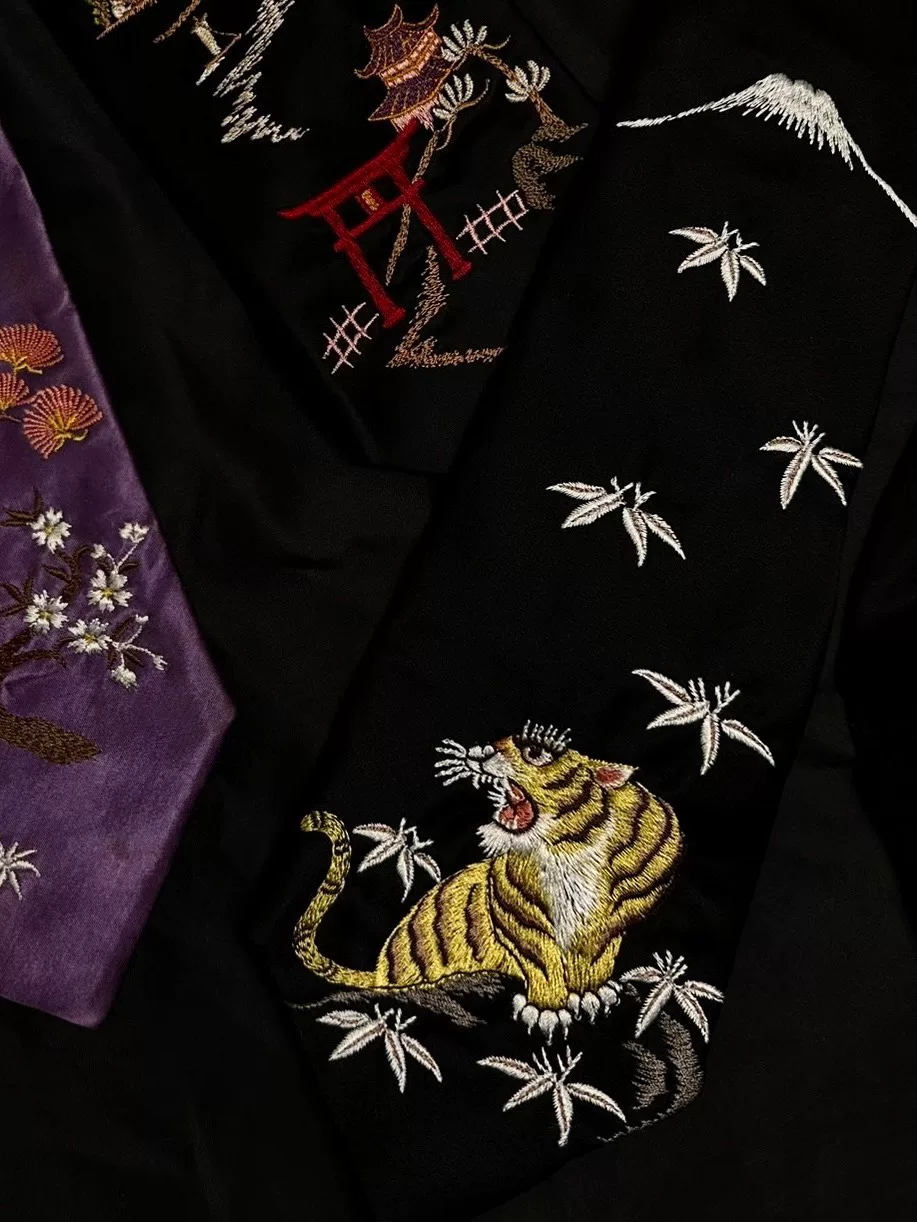 Yohji Yamamoto 04AW Fuji Tiger Tie — label