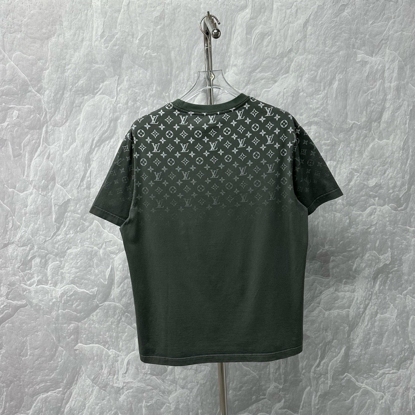 Louis Vuitton SS24 Gradient Print Short Sleeve — back