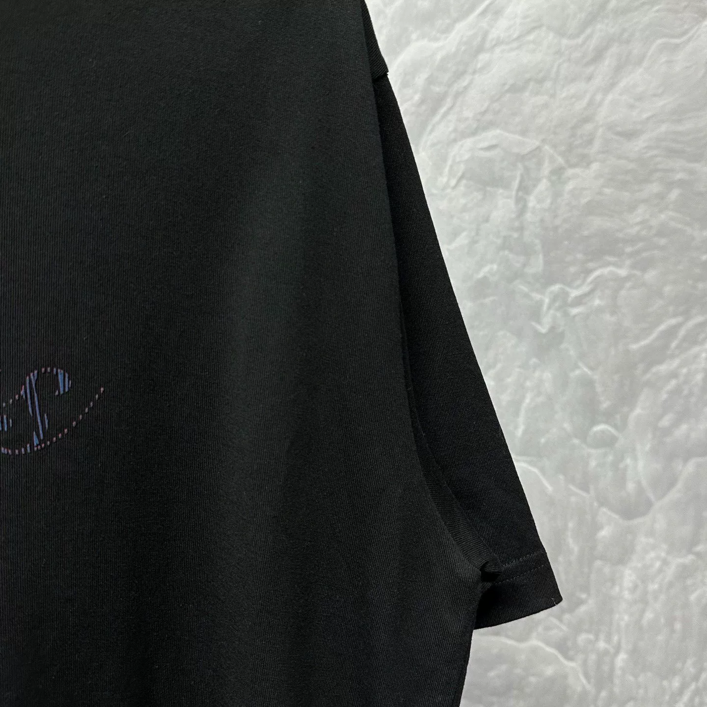 Louis Vuitton FW25 LV Lovers T-Shirt — detail