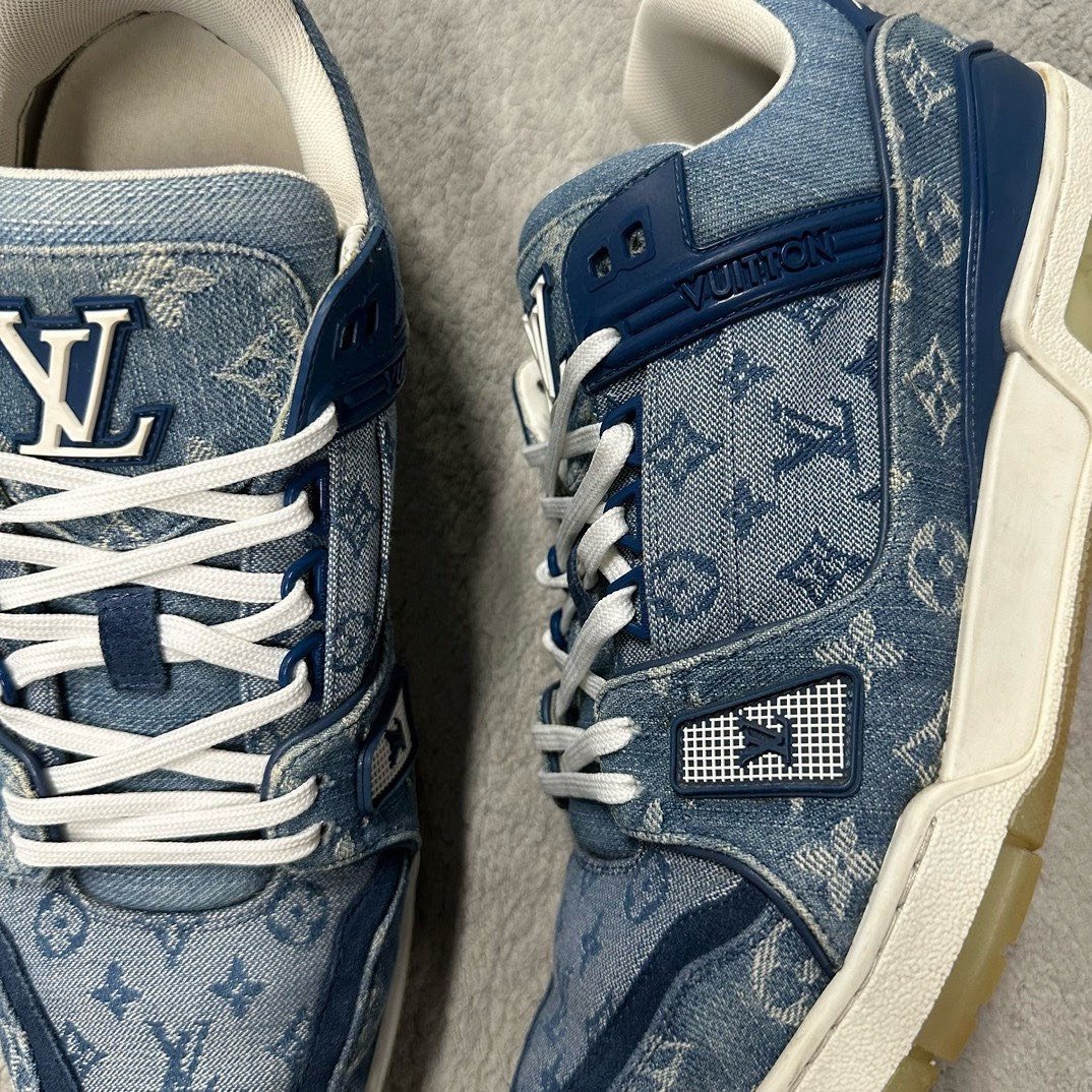 Louis Vuitton LV Trainer Blue Denim — detail