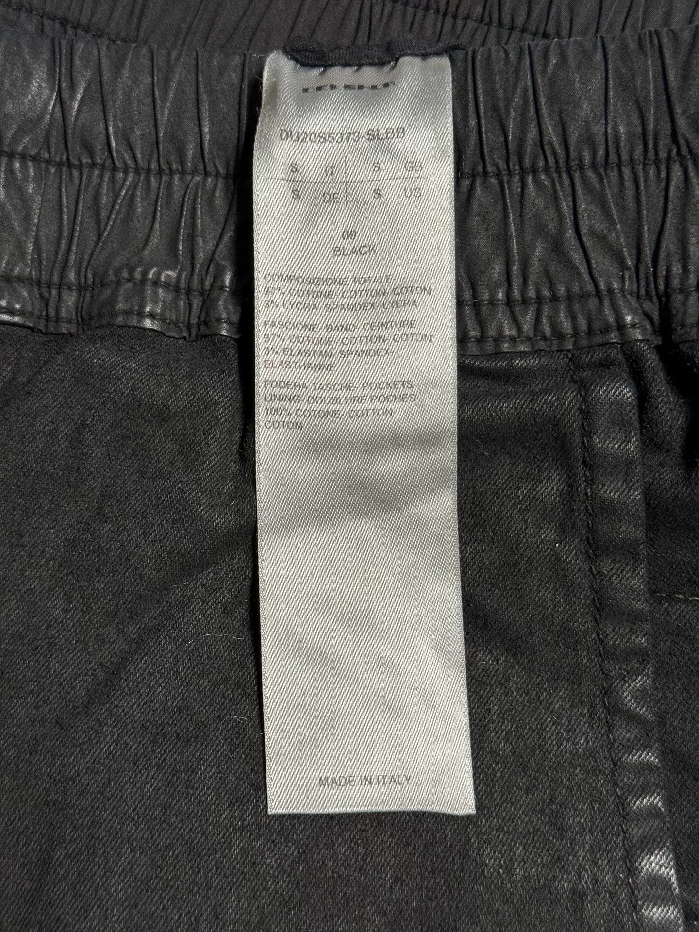 Rick Owens Waxed Cropped Black Pants — detail