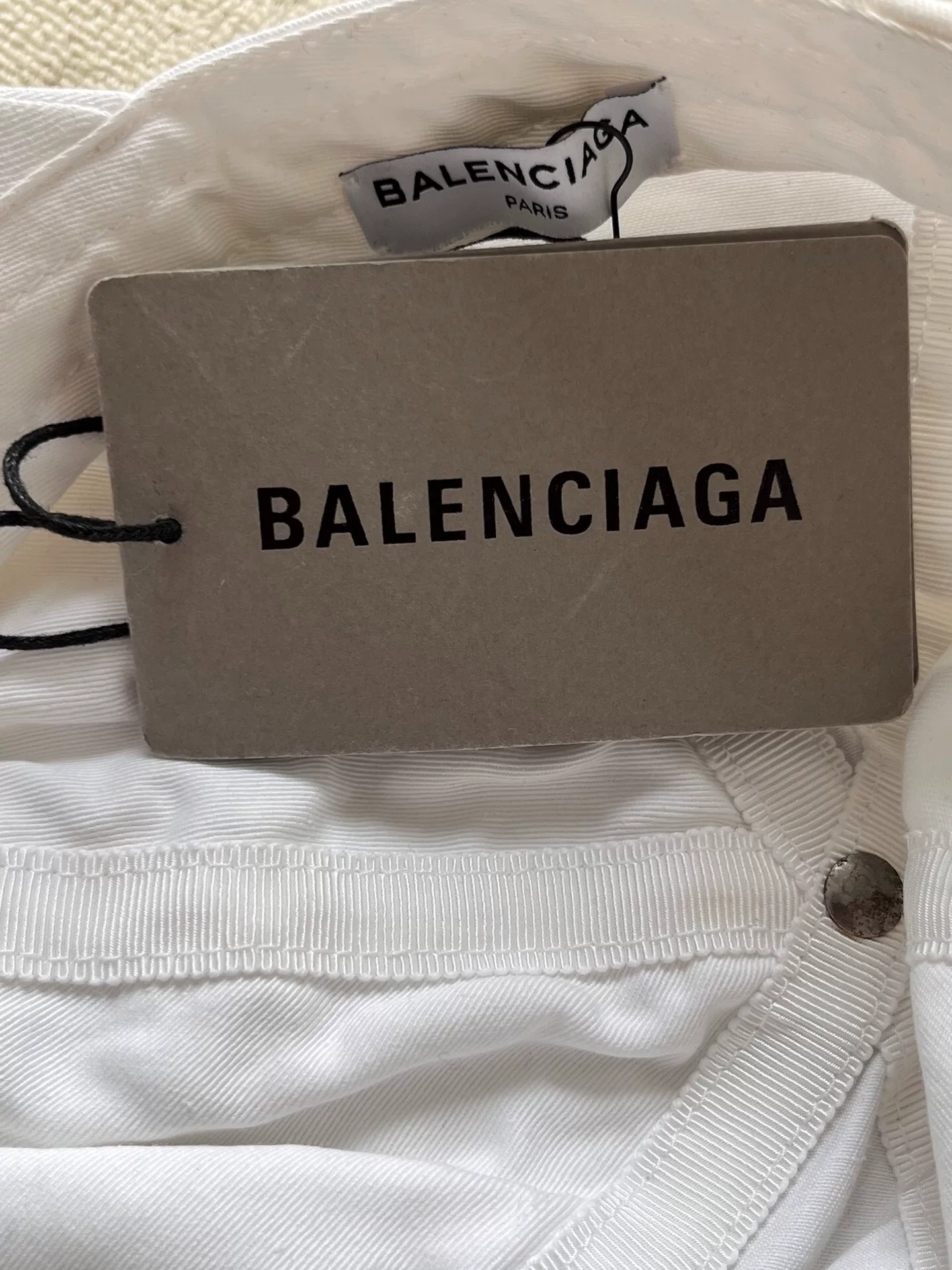 Balenciaga Logo Embroidery Cotton Baseball Cap — label