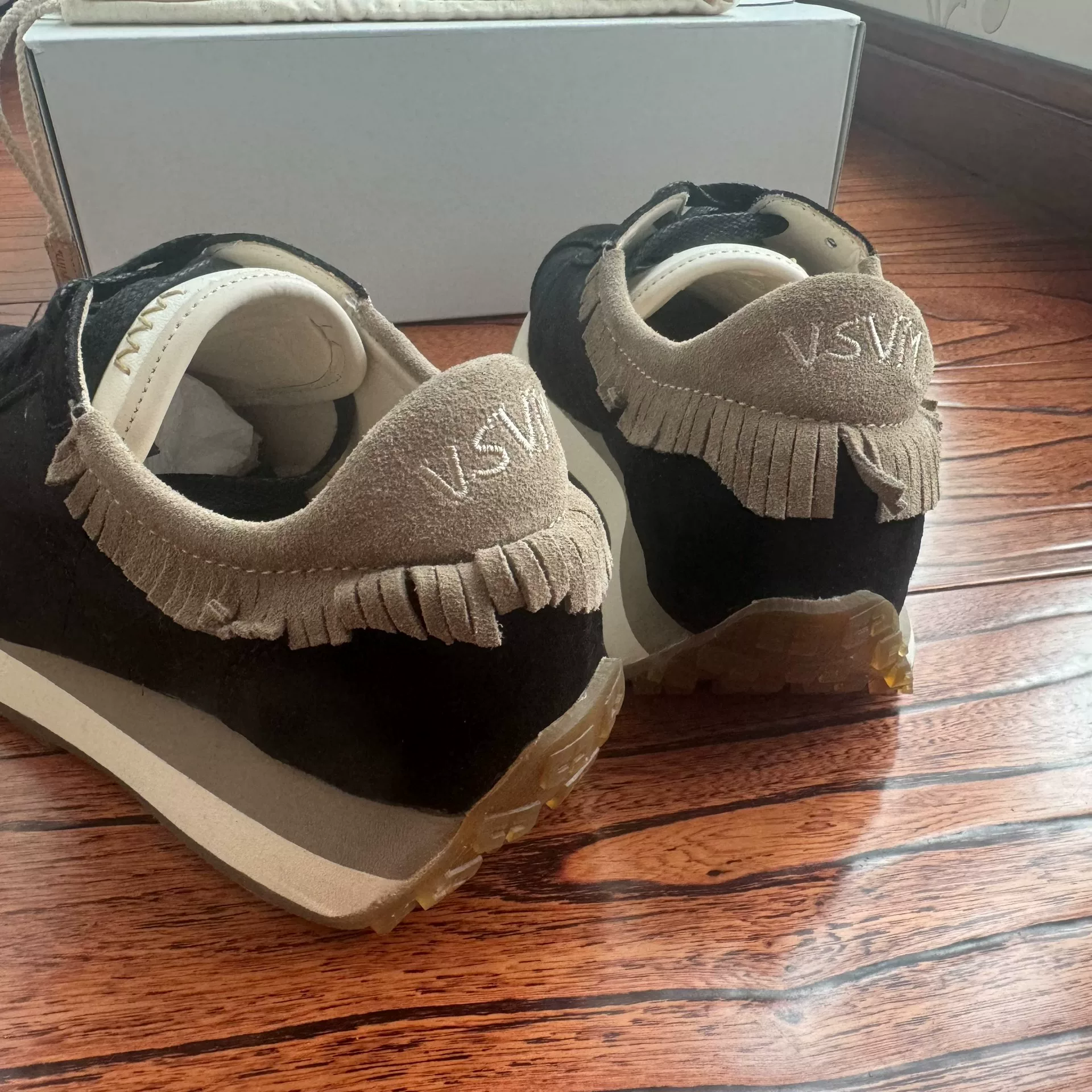 Visvim 23AW Walpi Runner Sneakers — label