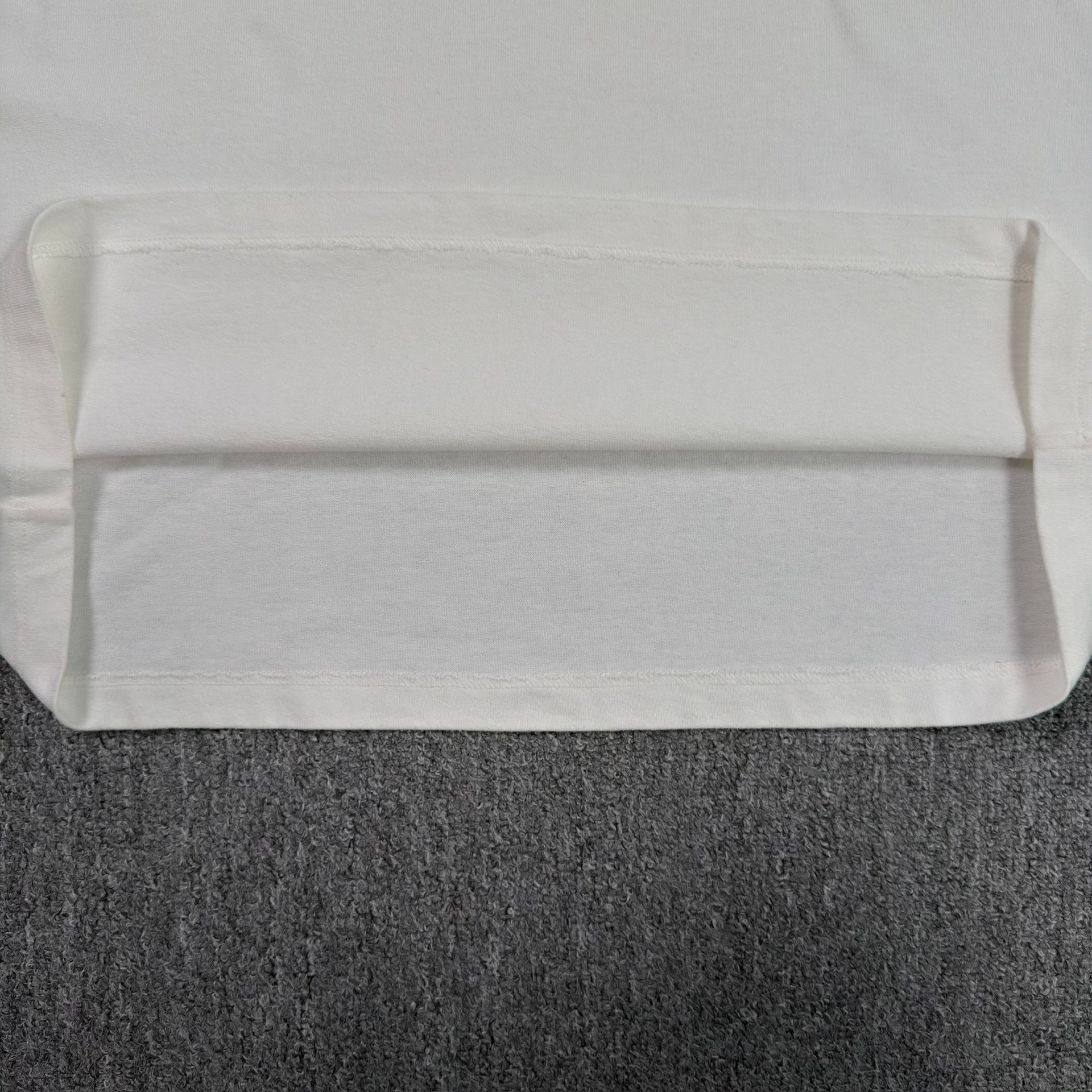 Louis Vuitton White Logo Short-Sleeve T-Shirt — label