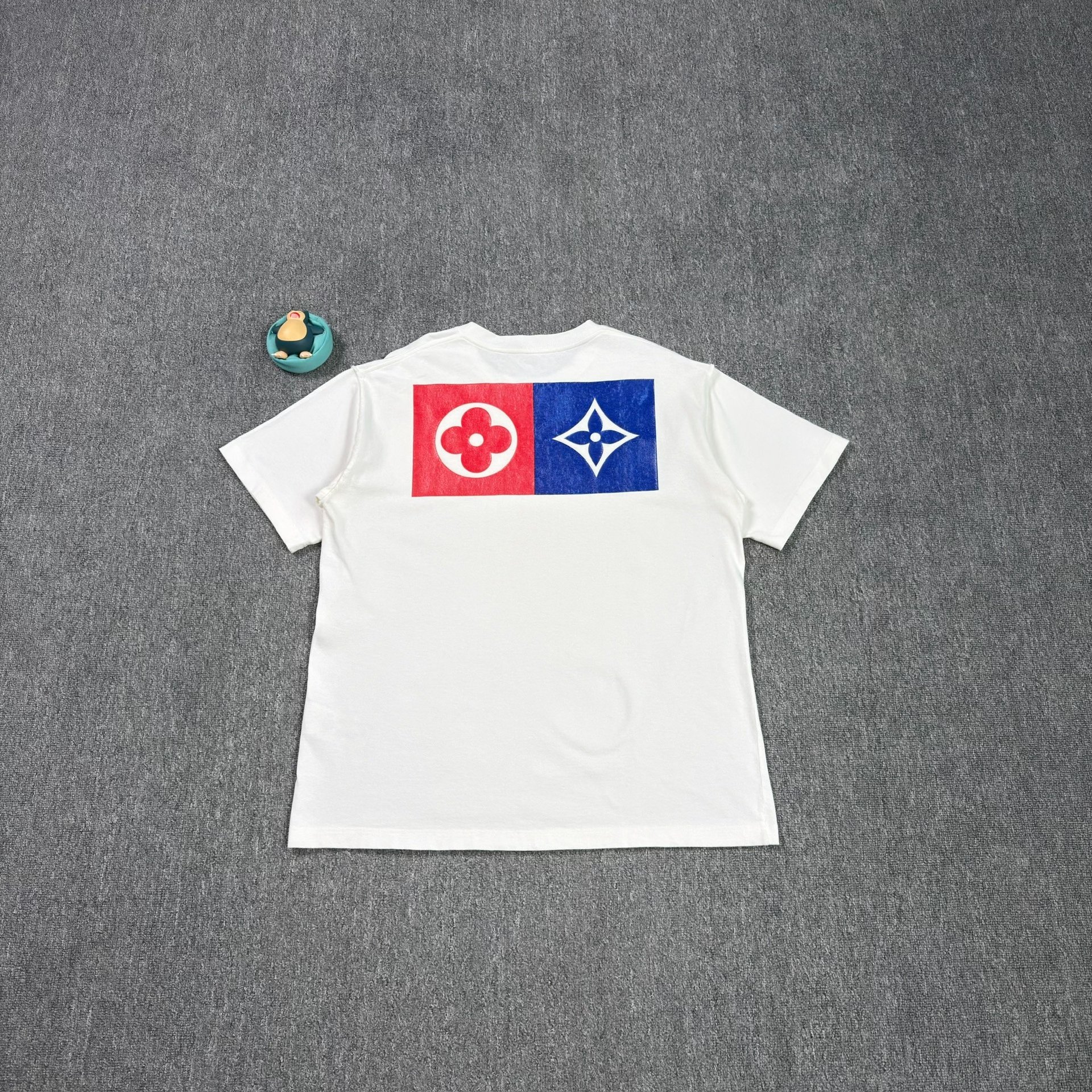 Louis Vuitton White Logo Short-Sleeve T-Shirt — front