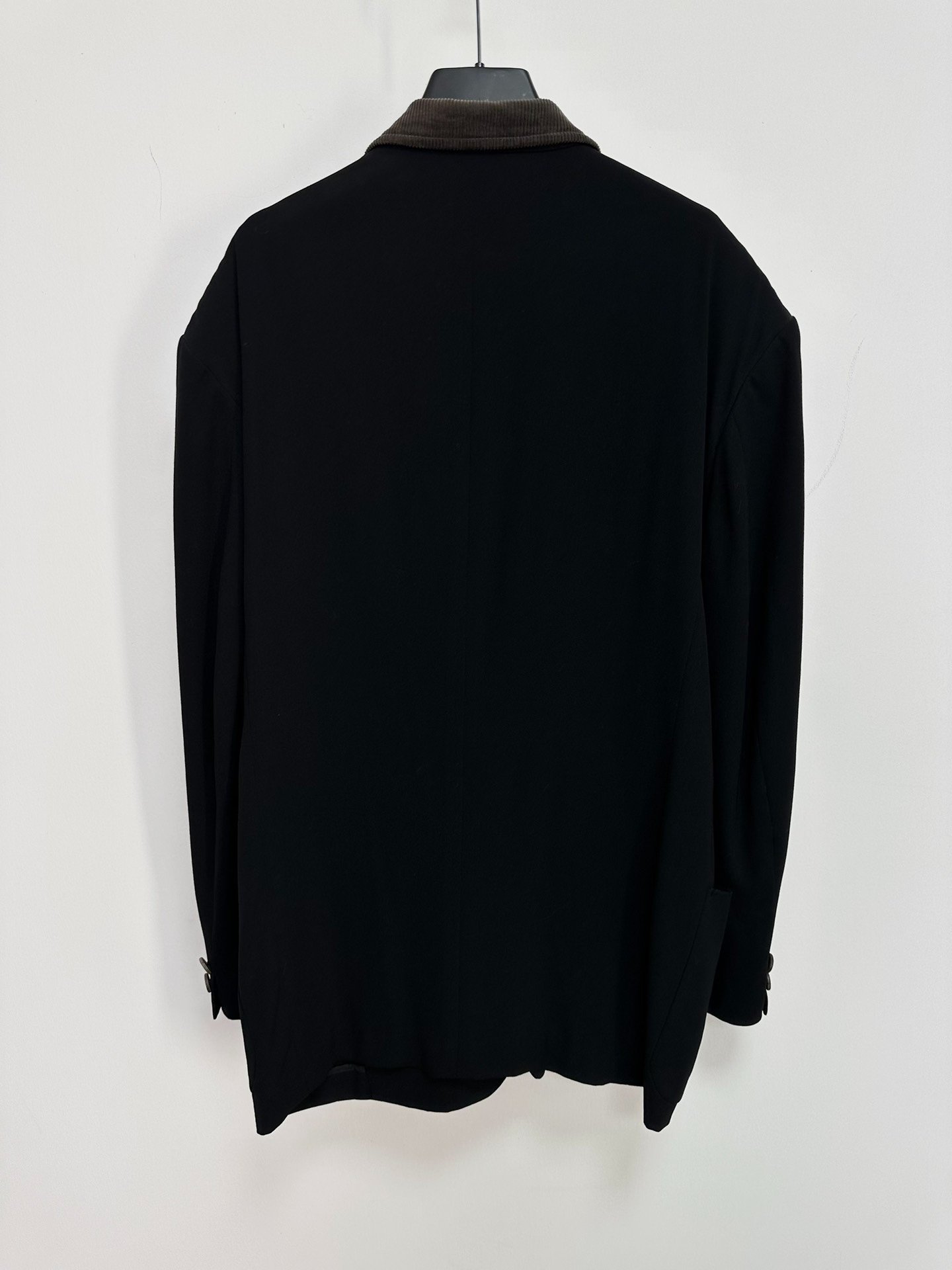 Yohji Yamamoto 1988 SS Vented Coat — detail