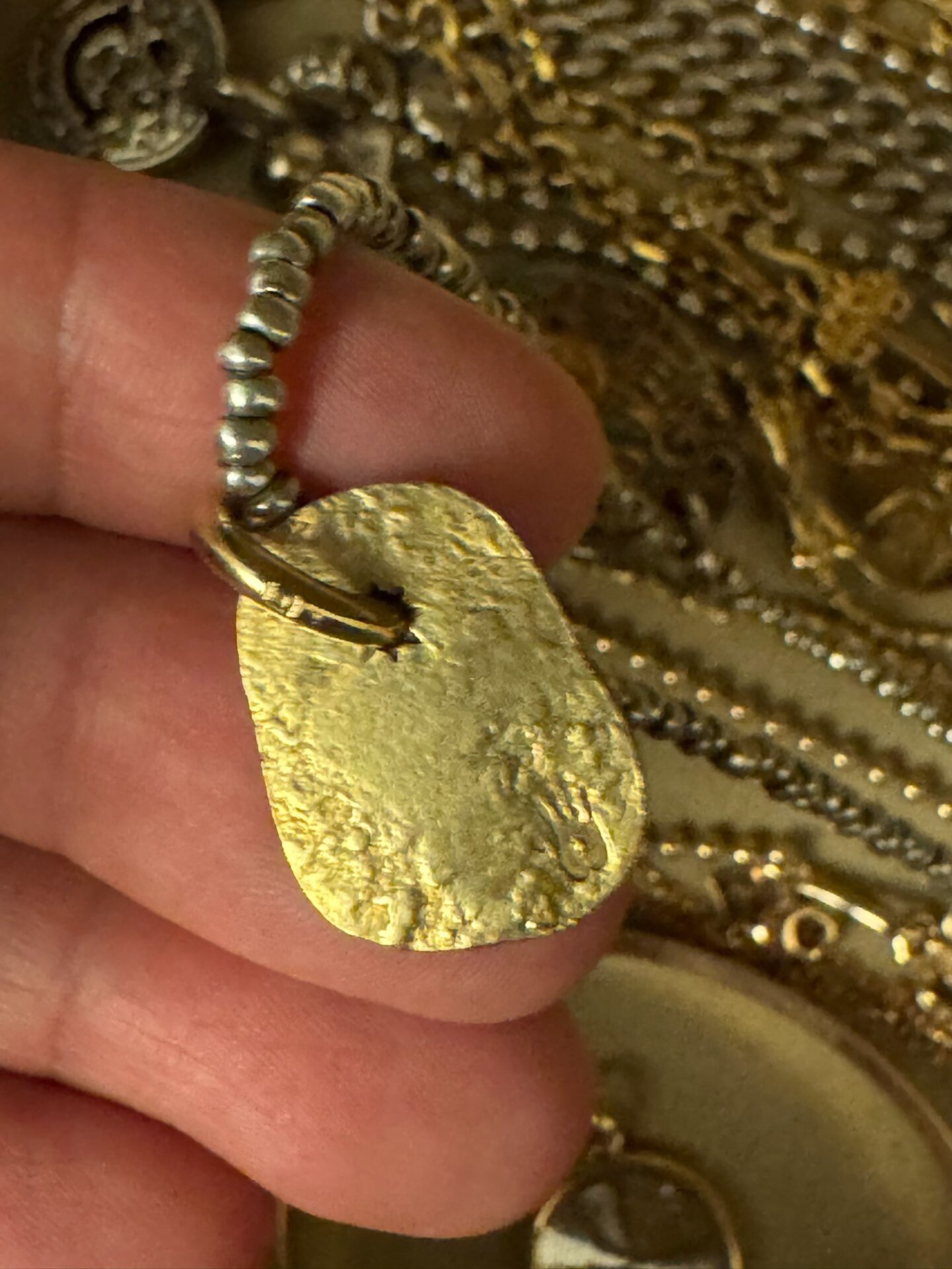 NONAME Large Gold Medal — front