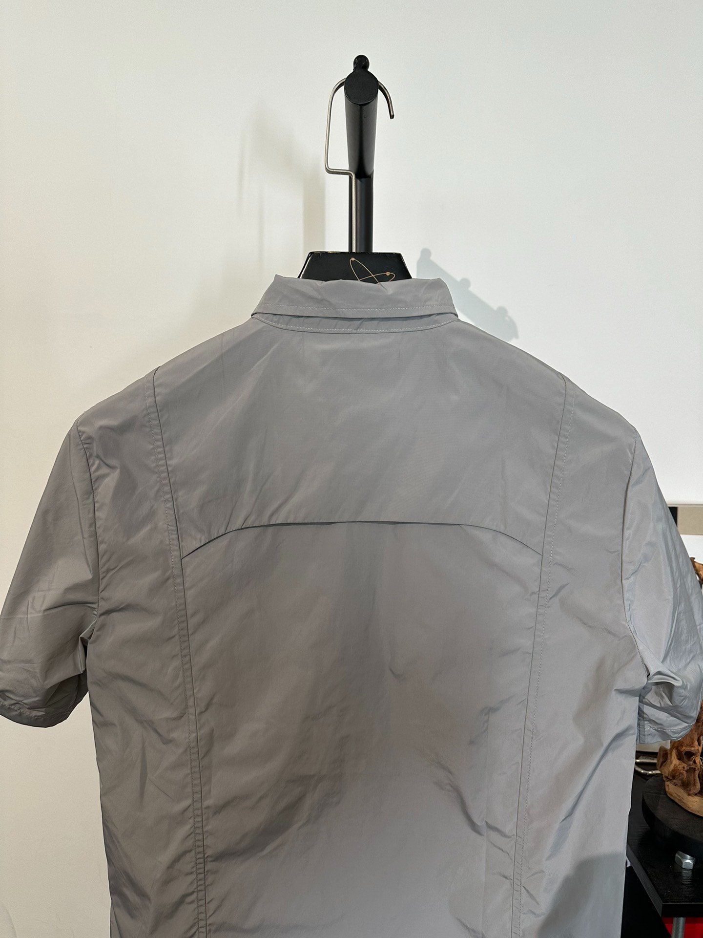 Heliot Emil Nylon Short-Sleeve Utility Shirt — detail