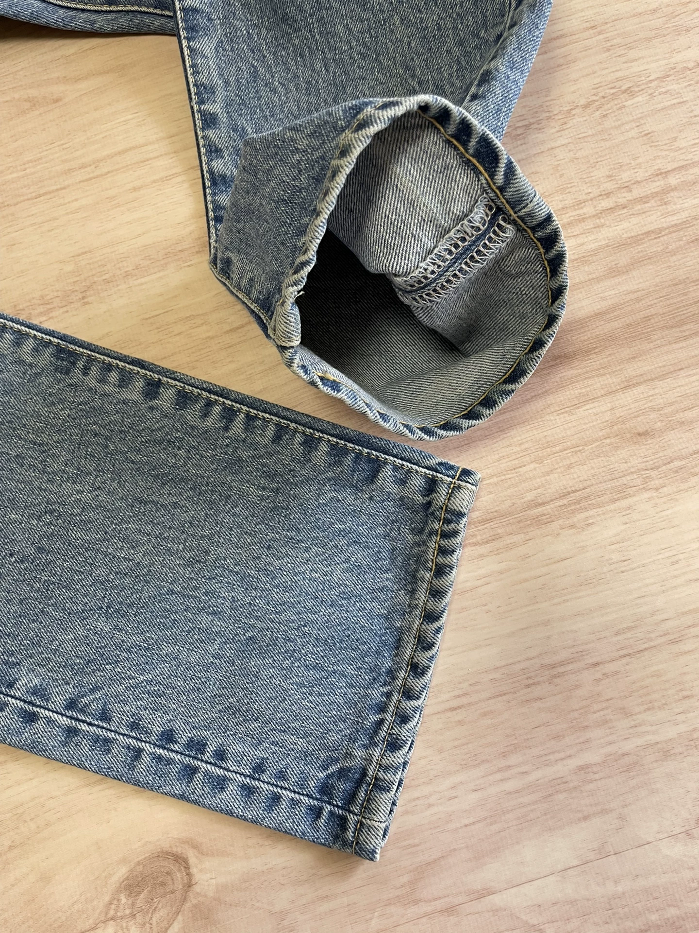 Vanquish Fragment Distressed Lightning Jeans — label