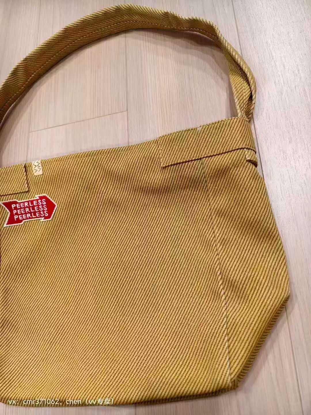 visvim 19ss ut.satchel wale canvas — detail