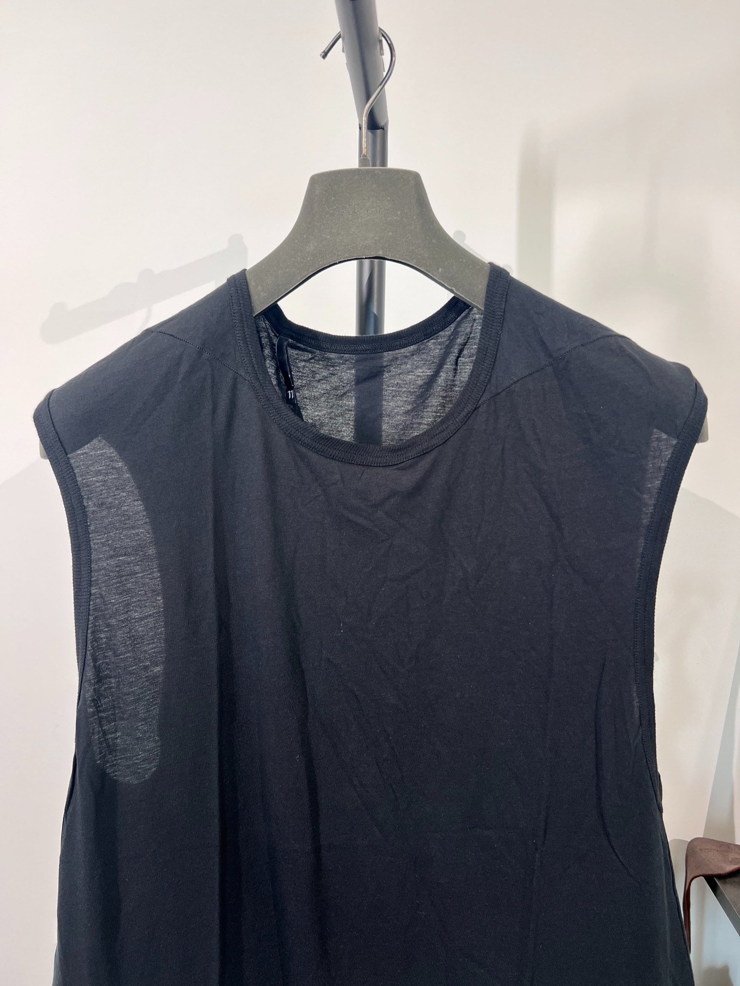 11 BY BORIS BIDJAN SABERI Sleeveless Tank Top — detail