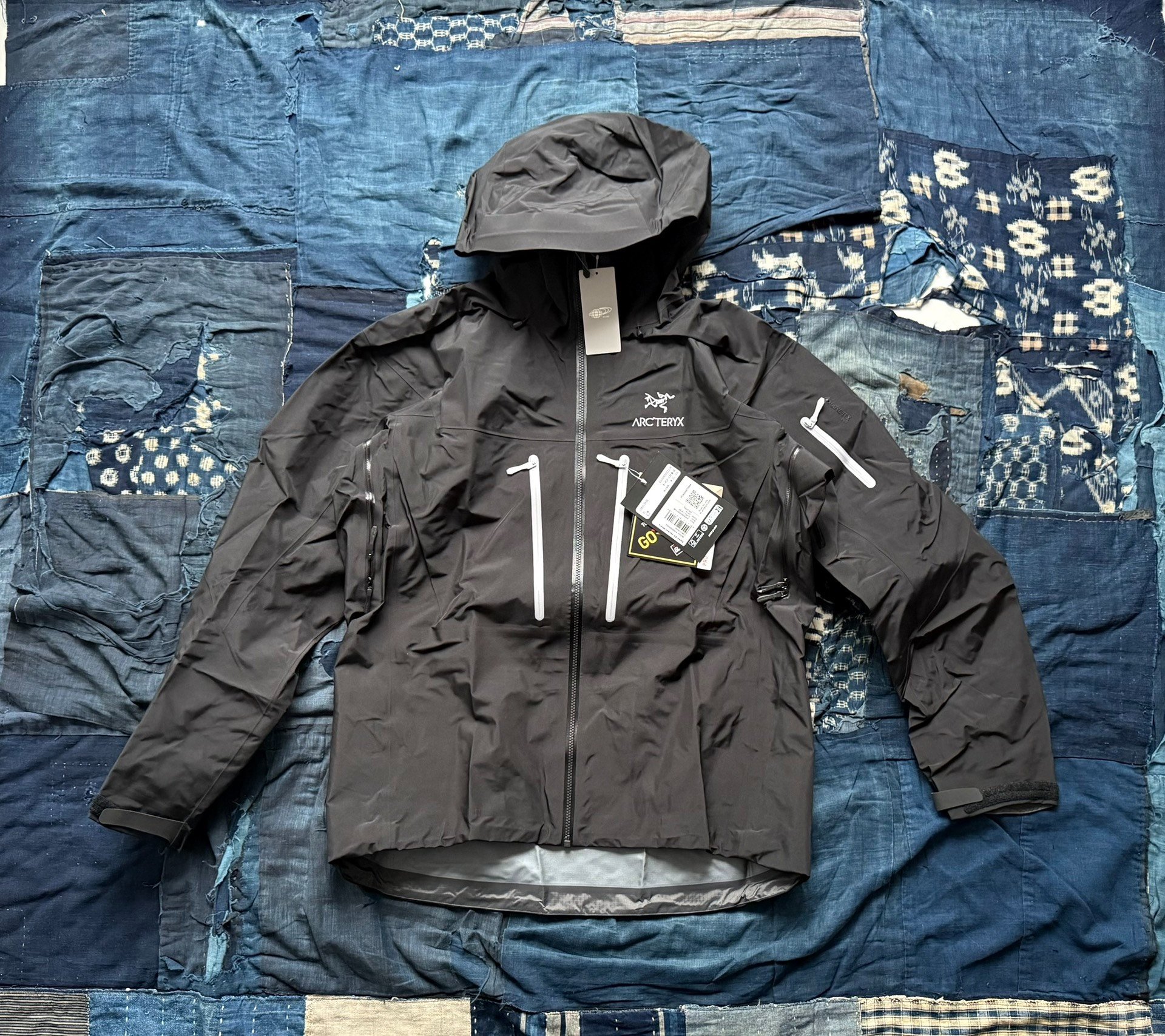 Arc'teryx Alpha SV Jacket