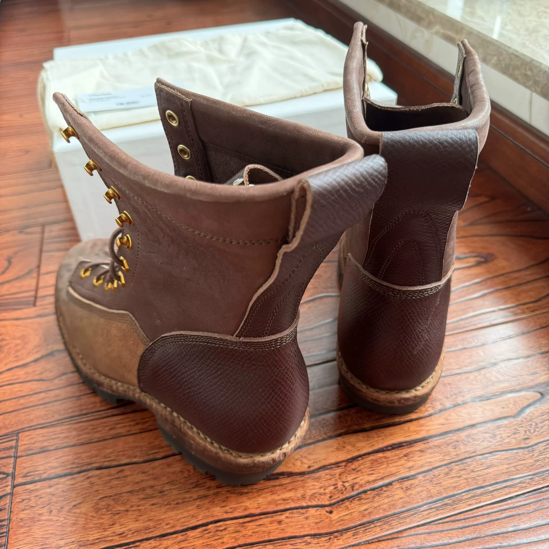 VISVIM COSSACK BOOTS-FOLK — label