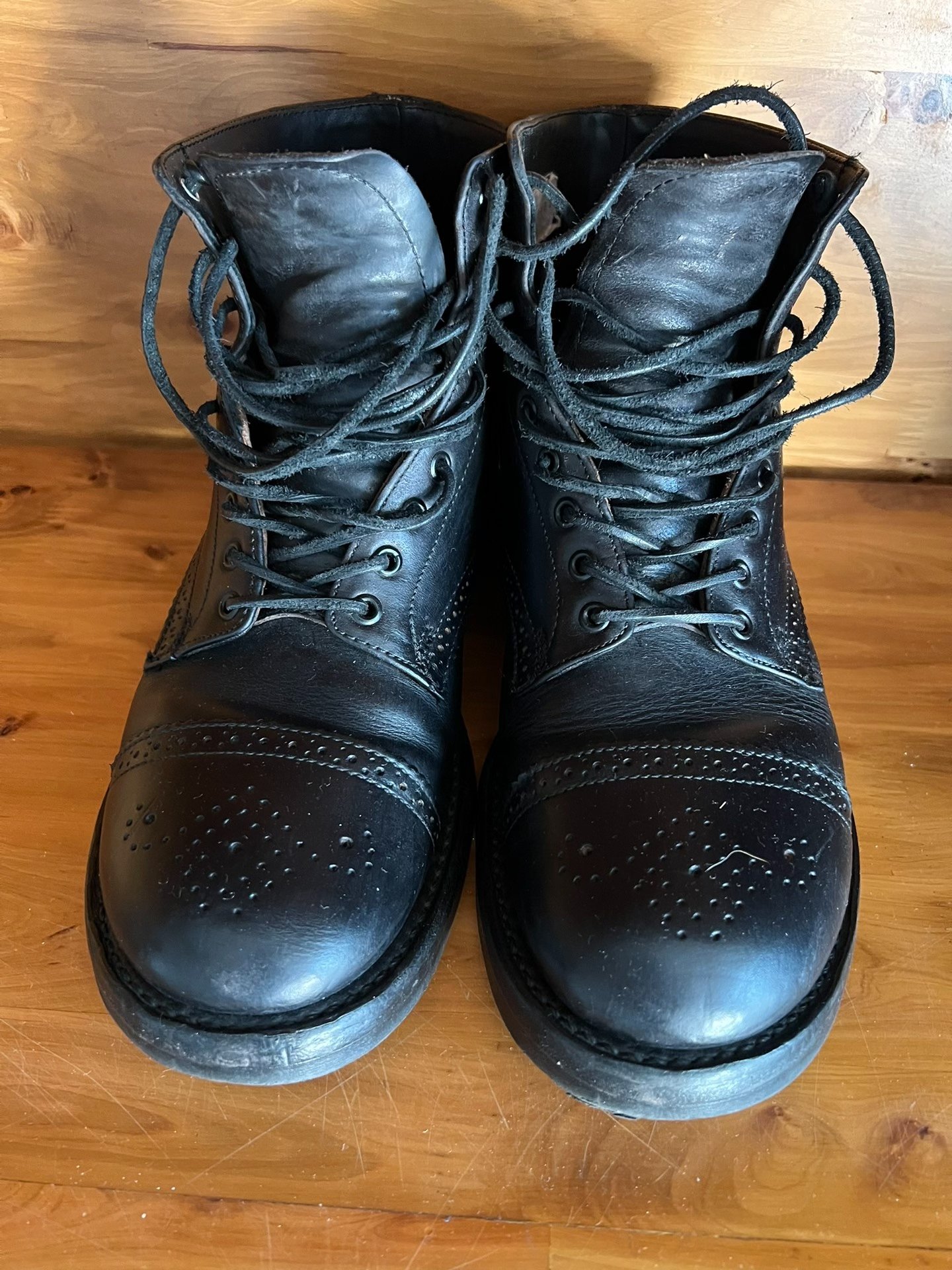Yuketen Canada Heavyweight Carved Toe Paratrooper Boots