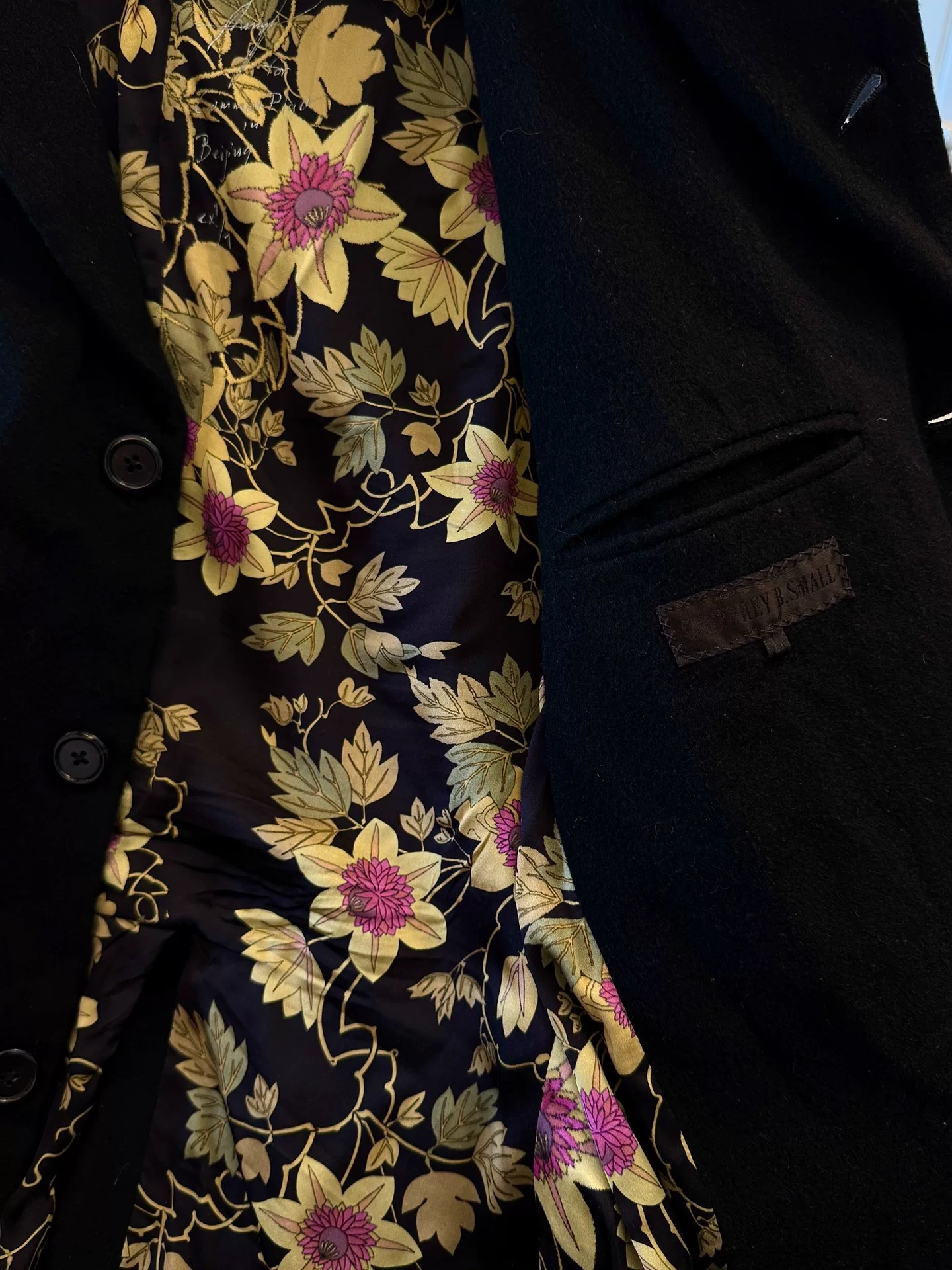 Geoffrey B NNJ05 Black Blazer — detail