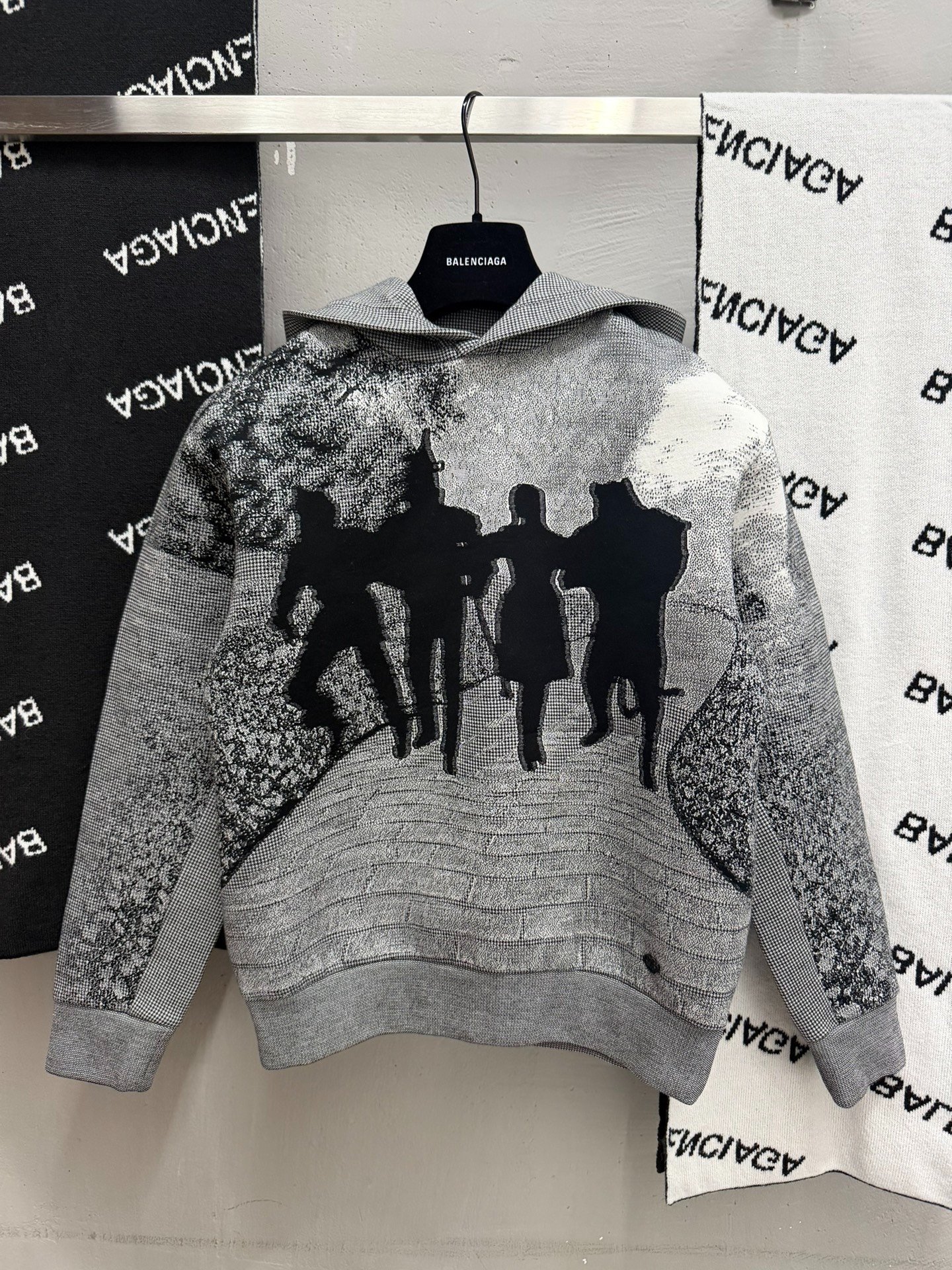 Louis Vuitton Wizard of Oz Portrait Hoodie — front