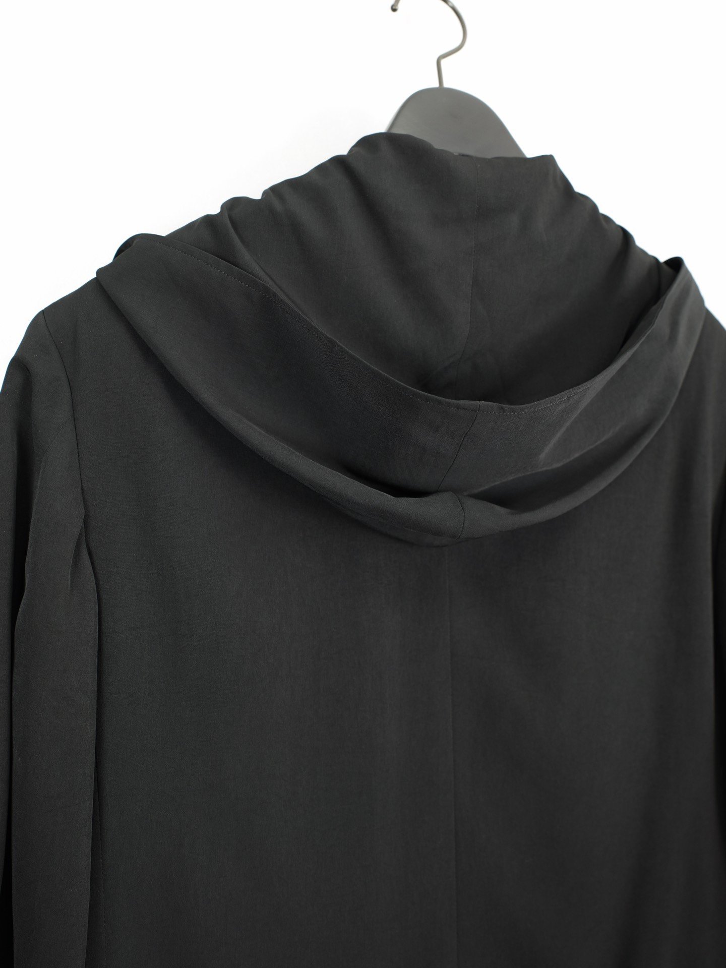Yohji Yamamoto 23SS Hooded Triacetate Coat — label