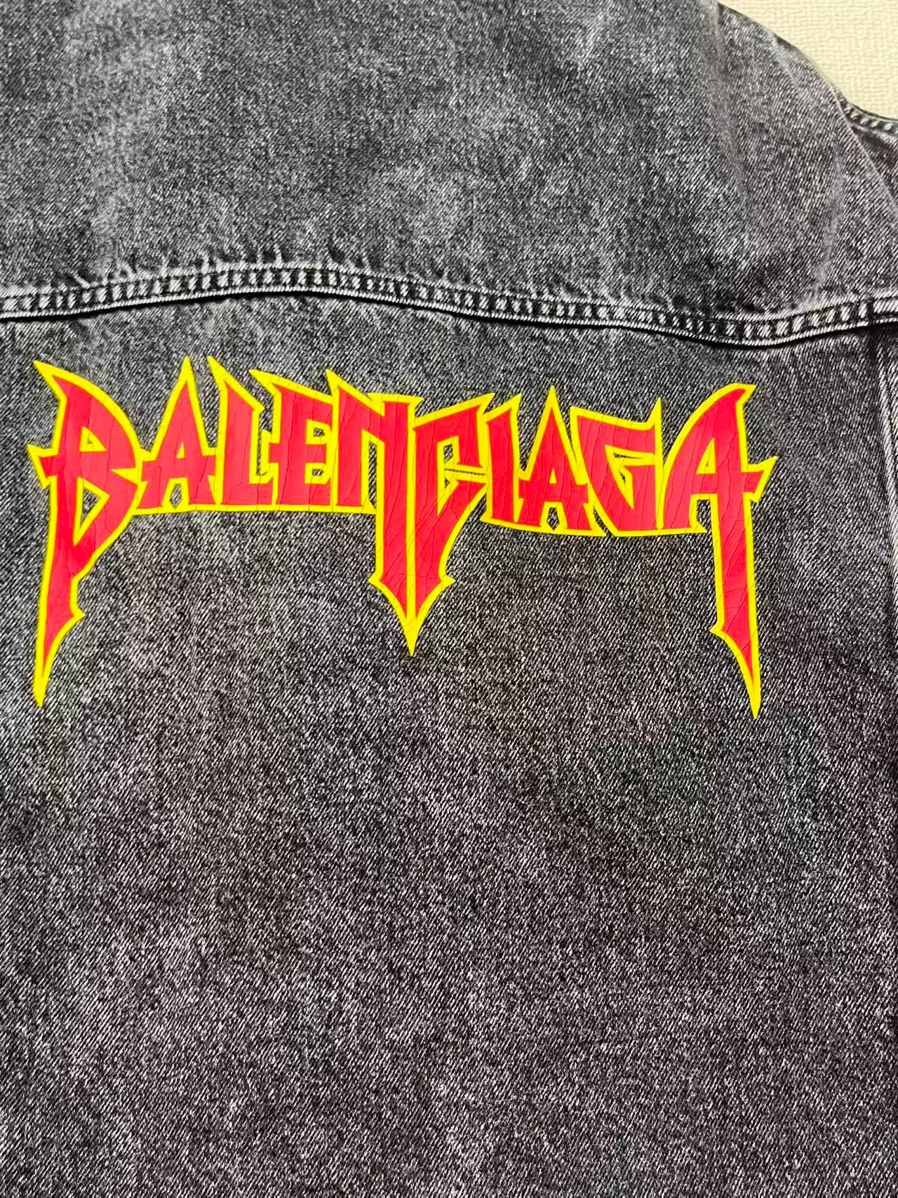 Balenciaga Heavy Metal SS22 Logo Denim Jacket — detail