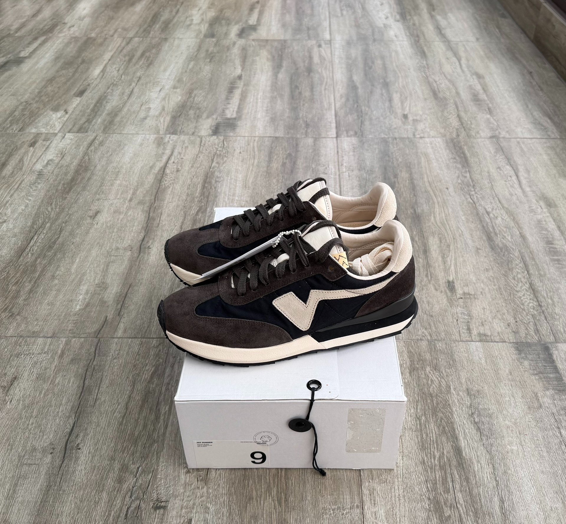 VISVIM FKT RUNNER — front