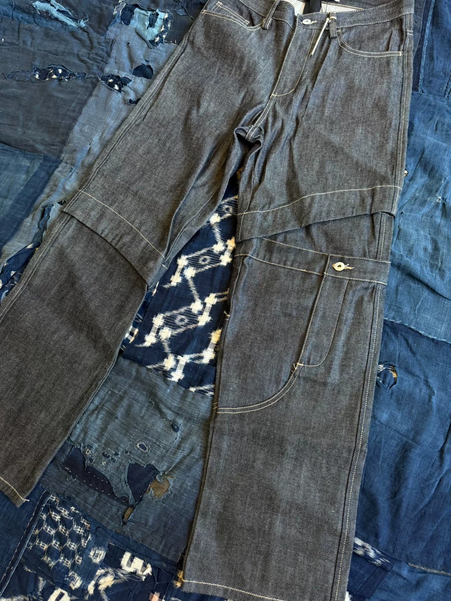 Feng Chen Wang Patchwork Jeans FF12TRO503 — label