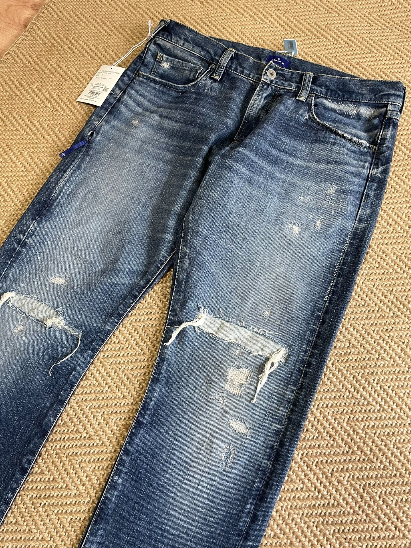 Vanquish Fragment Lightning Distressed Jeans — detail