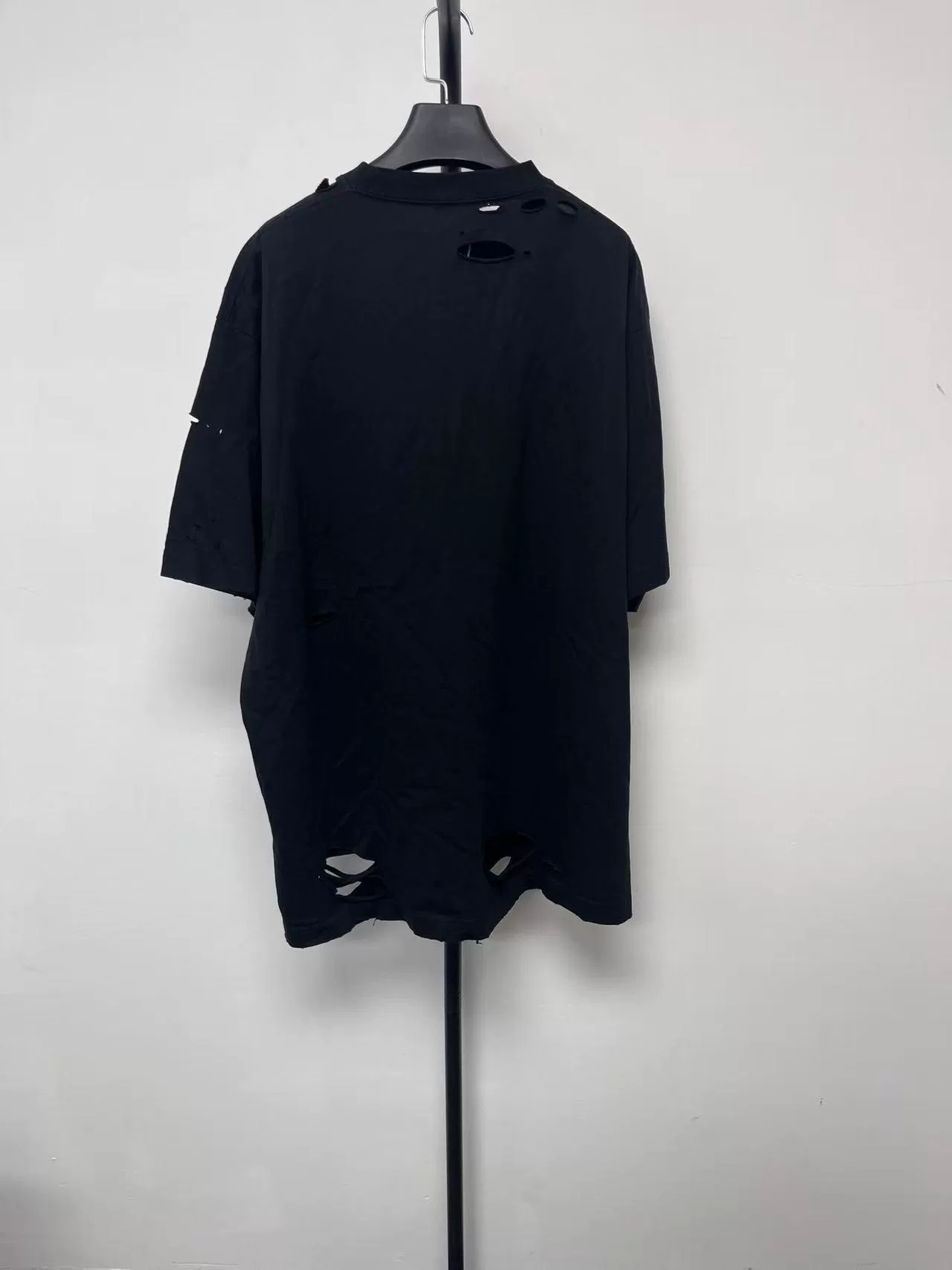Balenciaga Letter Print Crew Neck Hole T-shirt — front
