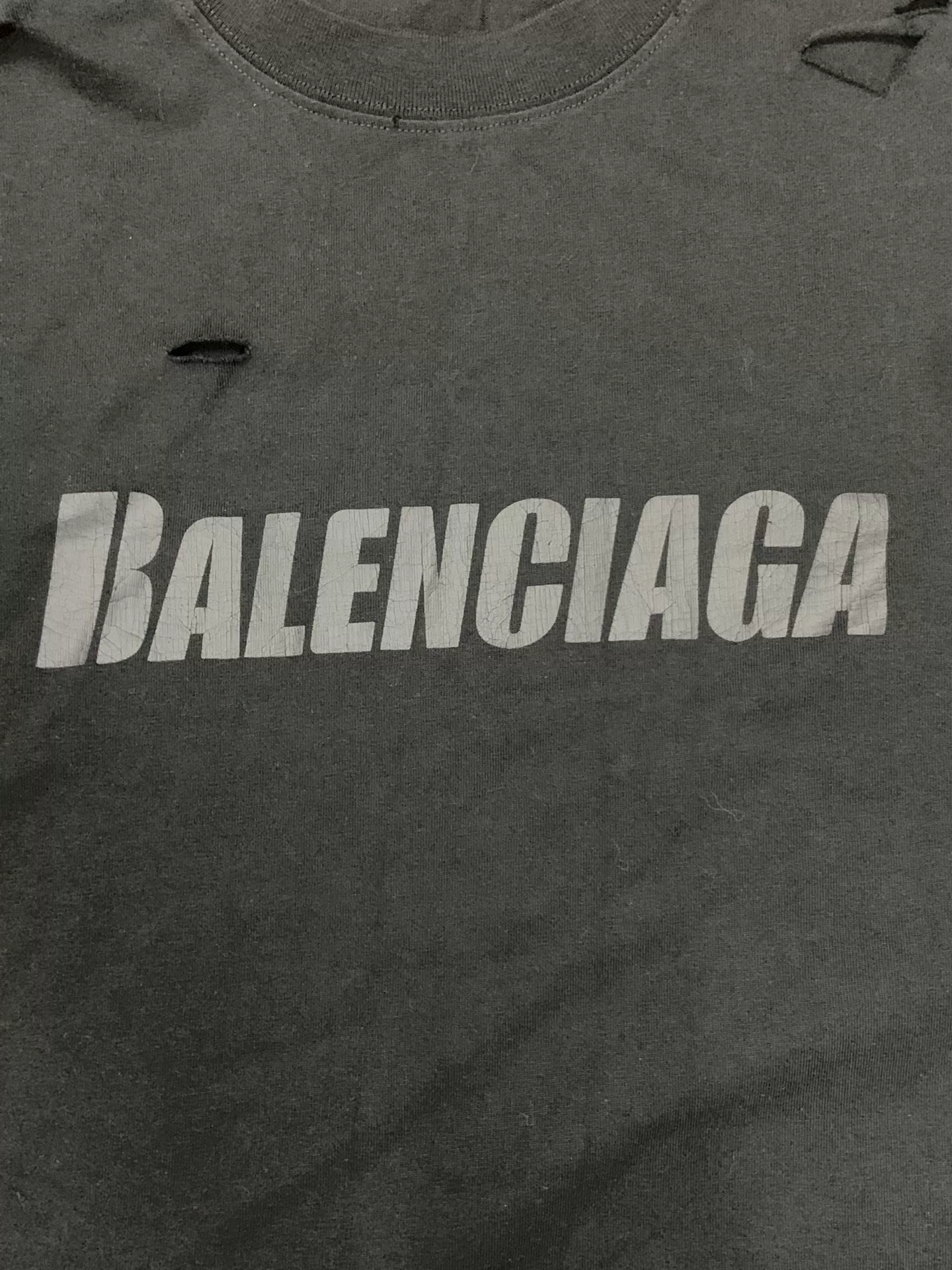 Balenciaga Letter Print Crew Neck Hole T-shirt — detail