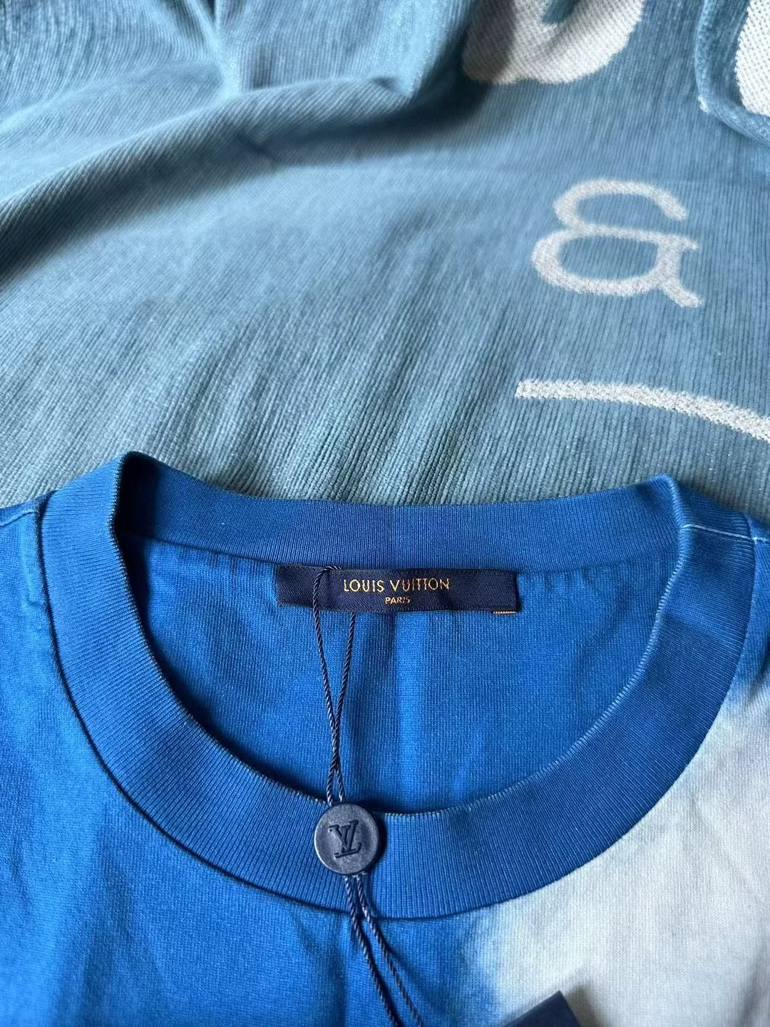 Louis Vuitton Blue Cloud Tie-Dye T-Shirt — detail