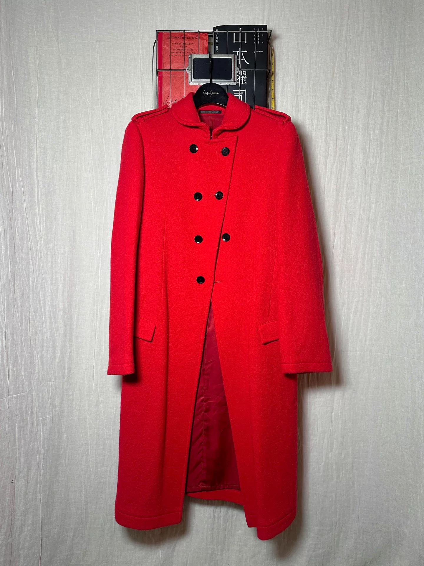 Yohji Yamamoto 10AW Napoleon Coat — detail