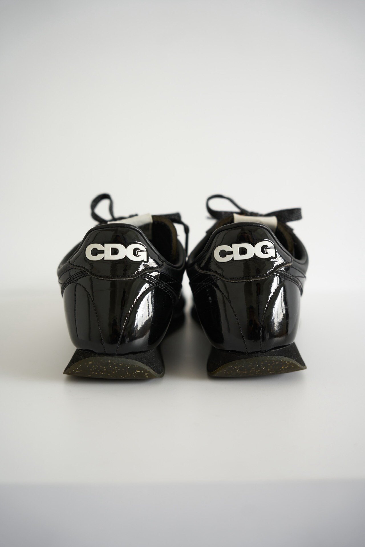 Comme des Garçons 20SS Nike Sneakers — detail